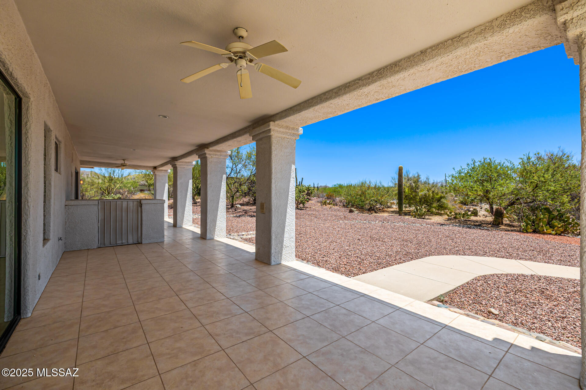 La Cholla Airpark - Residential