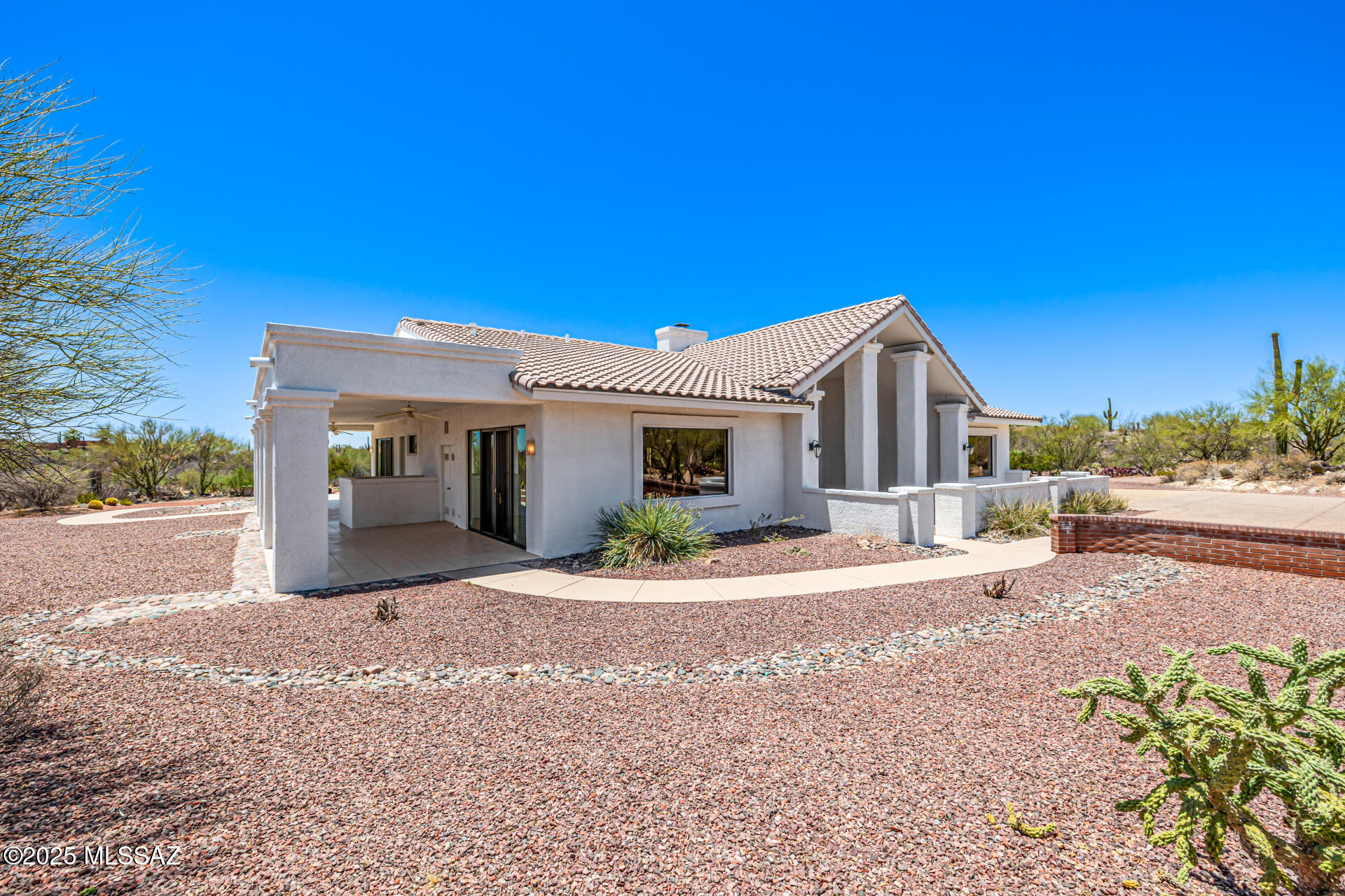 La Cholla Airpark - Residential