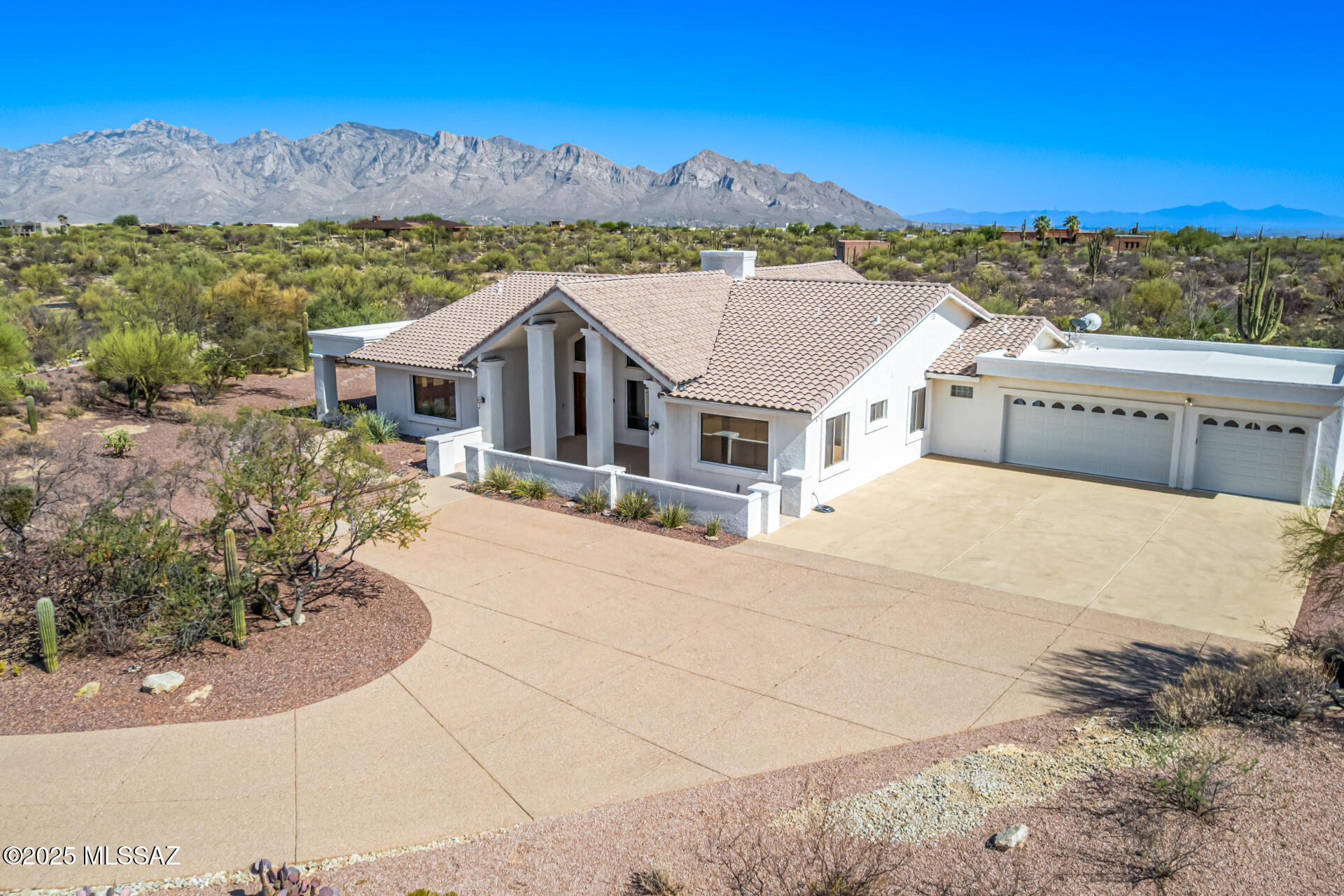 La Cholla Airpark - Residential