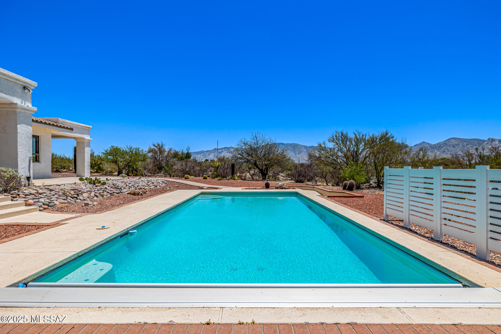La Cholla Airpark - Residential