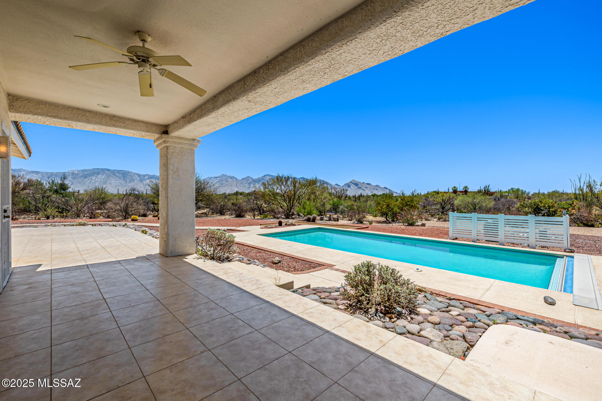 La Cholla Airpark - Residential