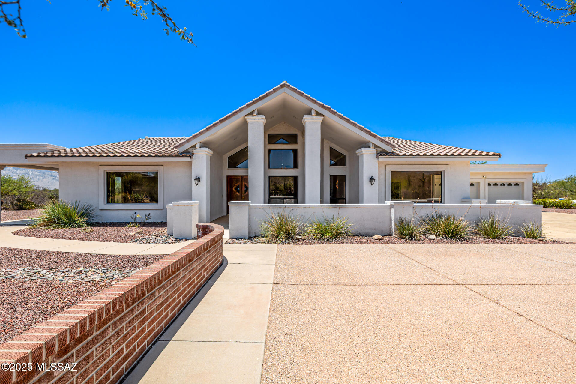 La Cholla Airpark - Residential