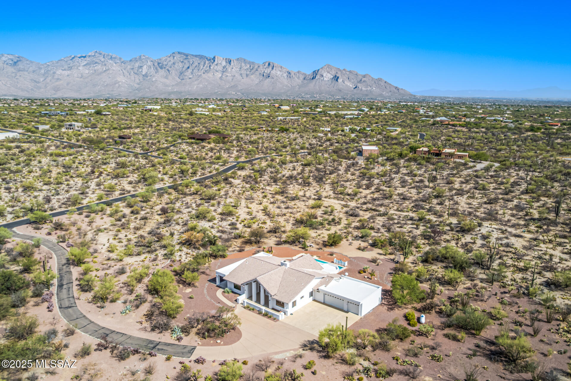 La Cholla Airpark - Residential