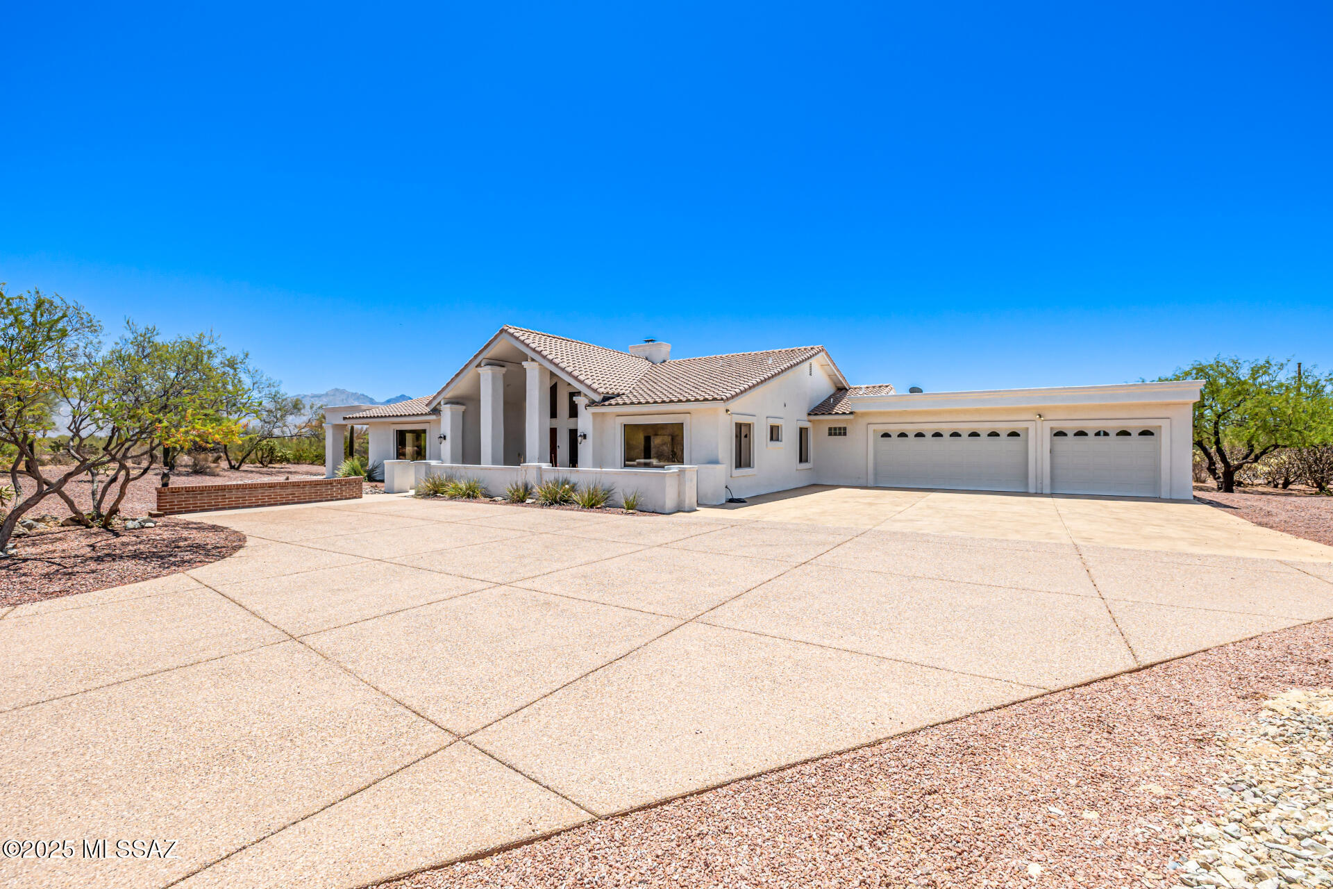 La Cholla Airpark - Residential
