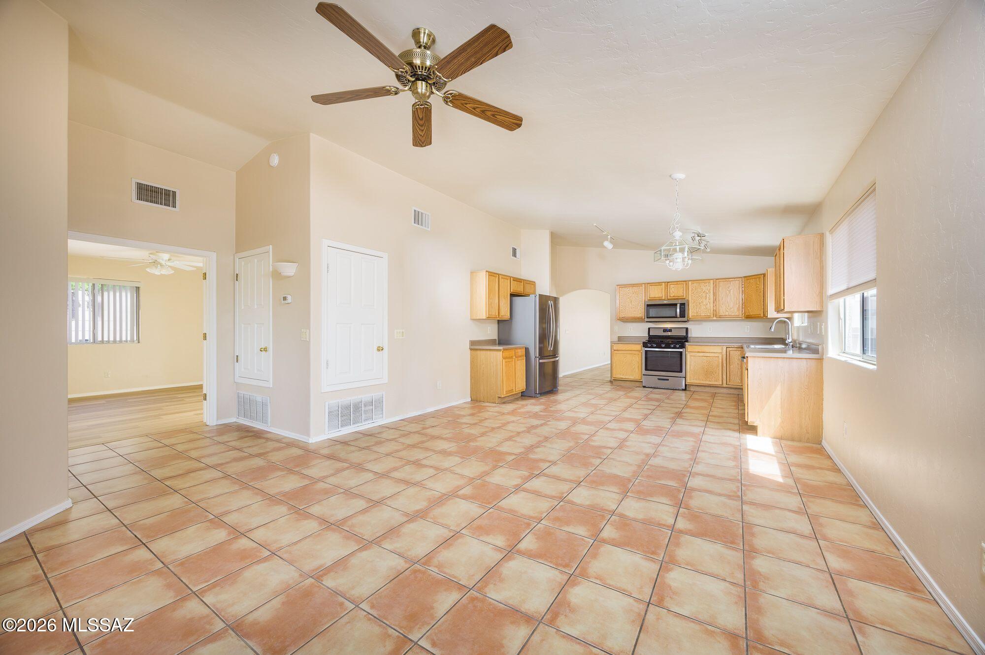 Rancho Vistoso Neighborhood Par. G (1-88) - Residential Lease