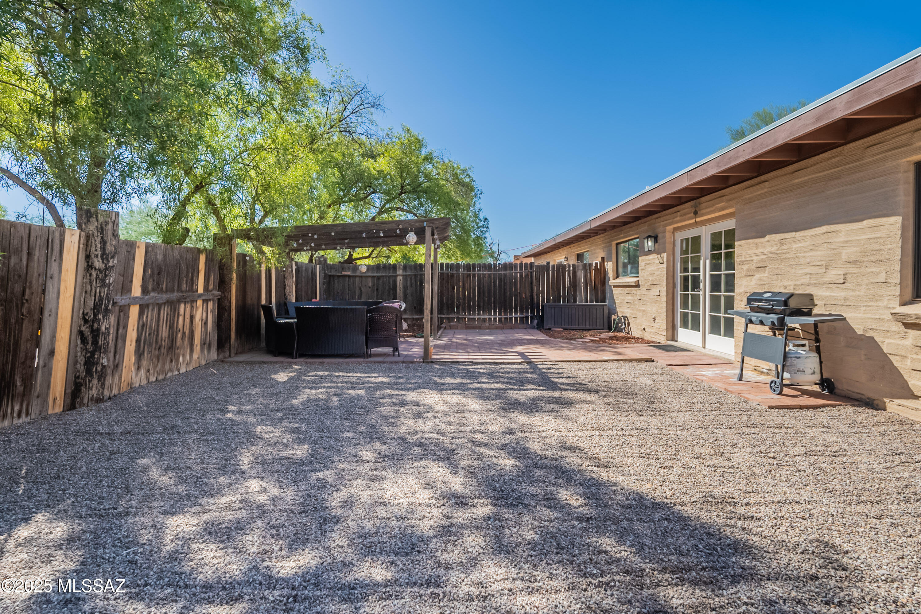 Fort Mesquite Condos (1-16) - Residential