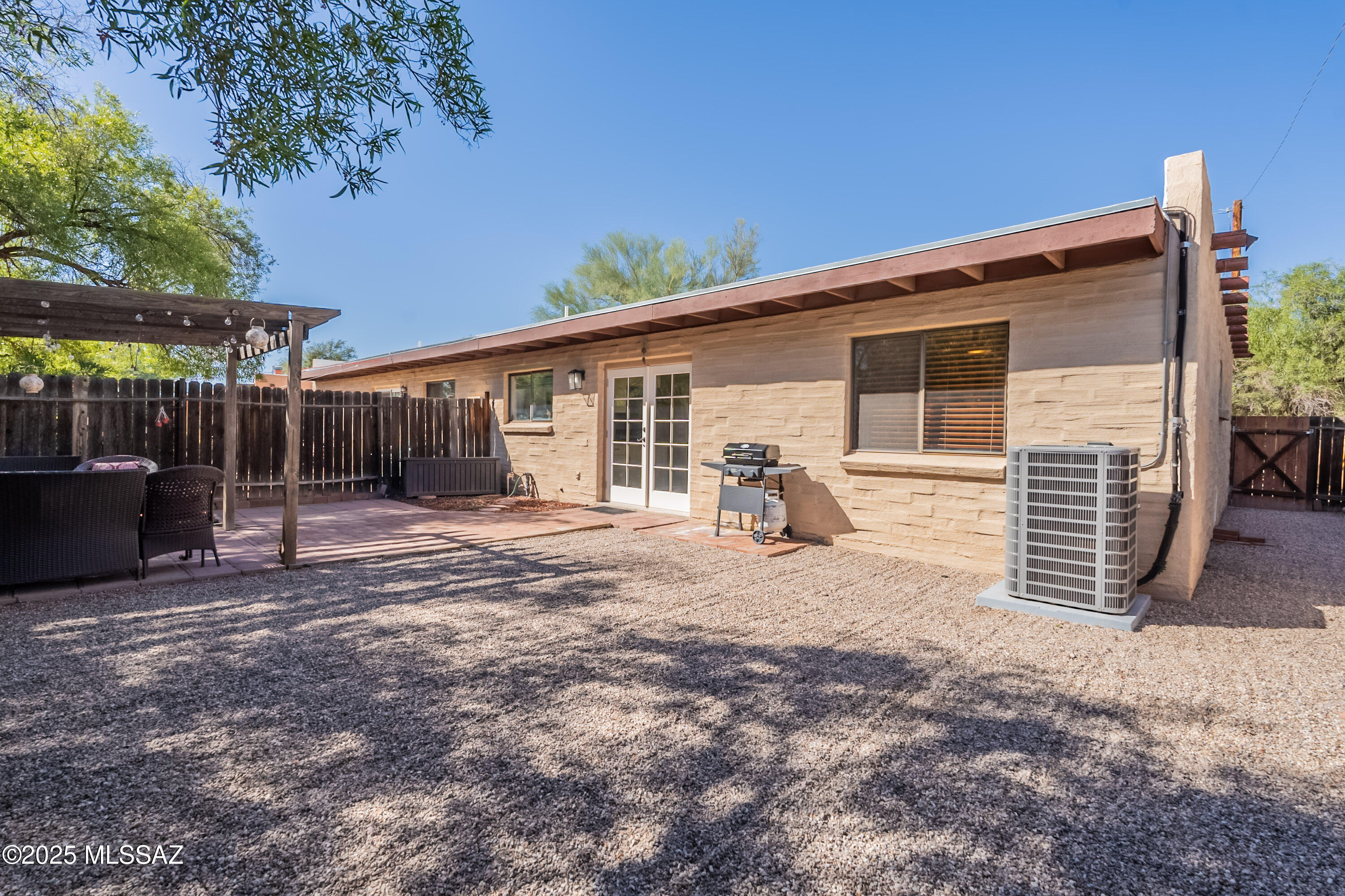 Fort Mesquite Condos (1-16) - Residential