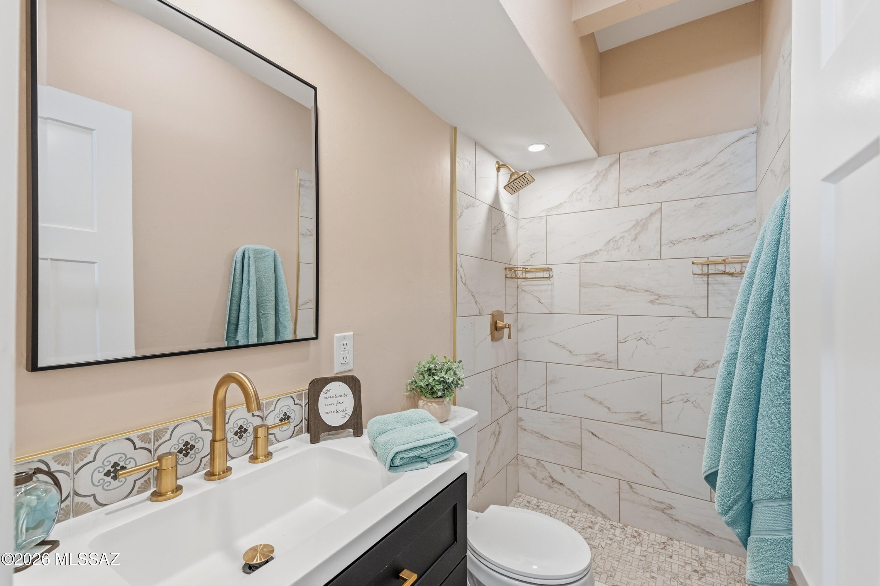 Kingston Knolls Terrace - Residential