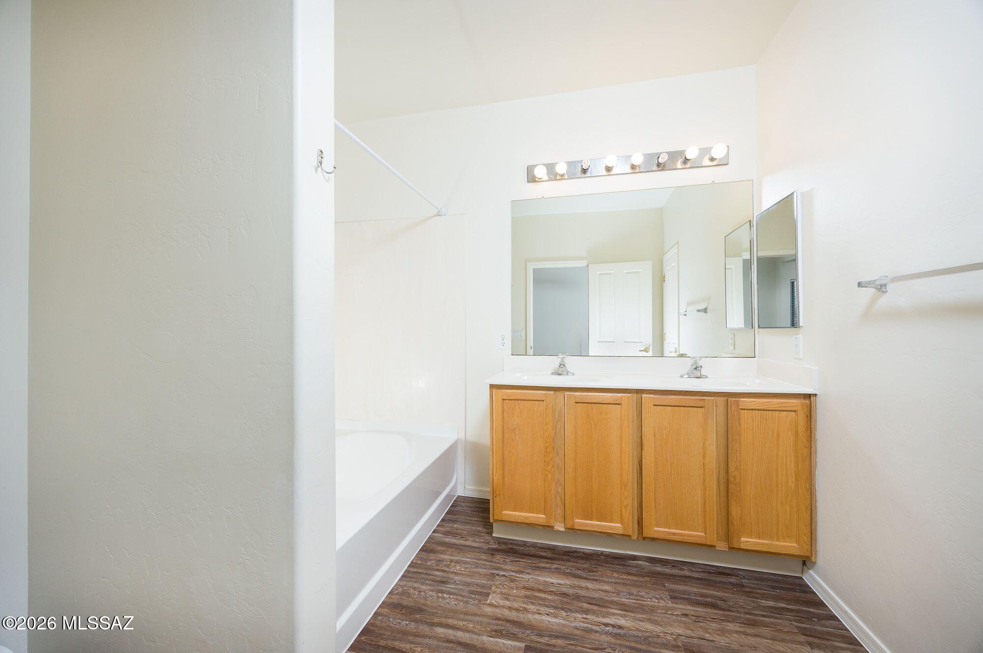 Continental Reserve Blk. 7 & 8 (1-82) - Residential Lease