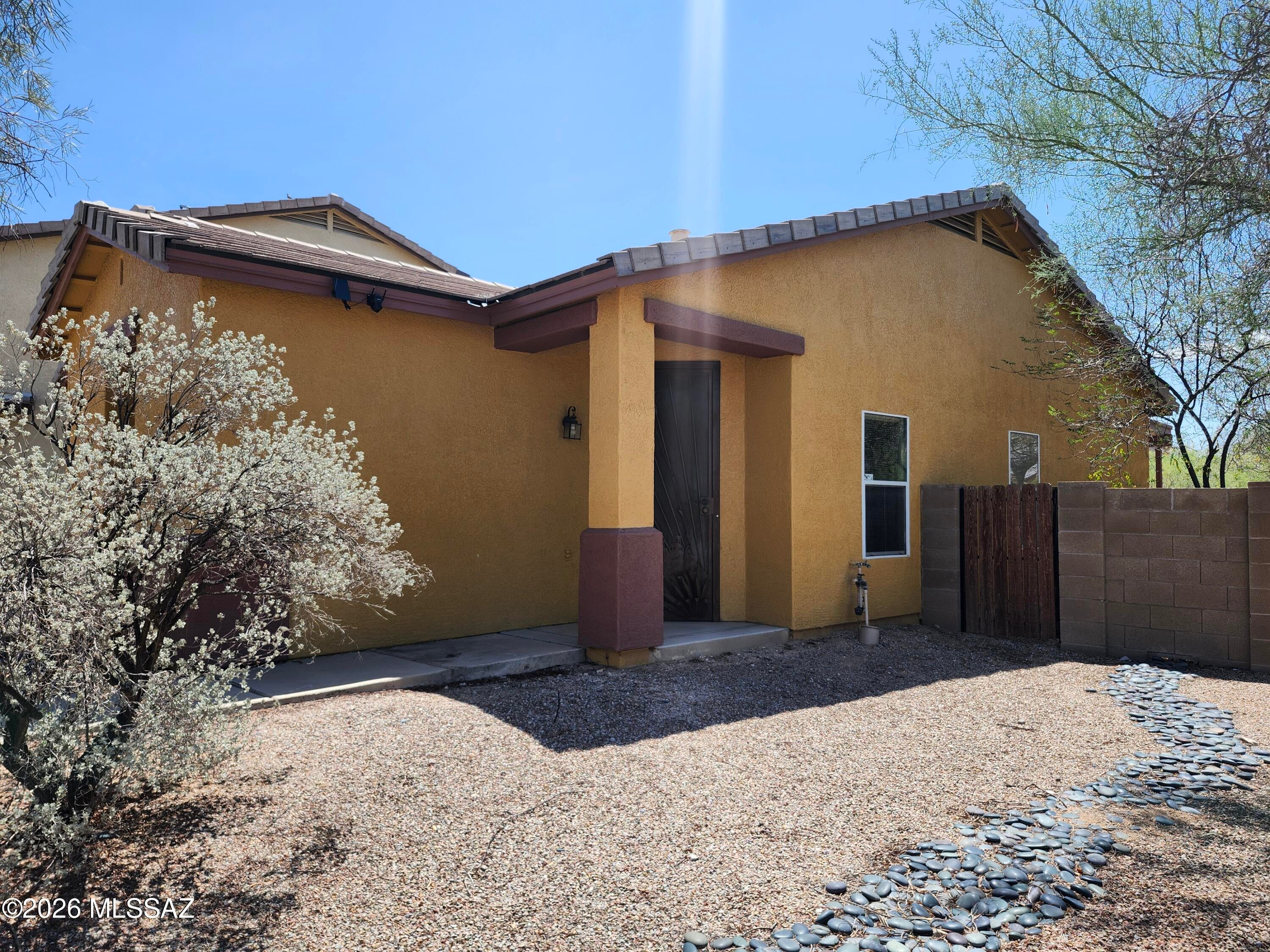 Riverhaven (1-373) - Residential Lease