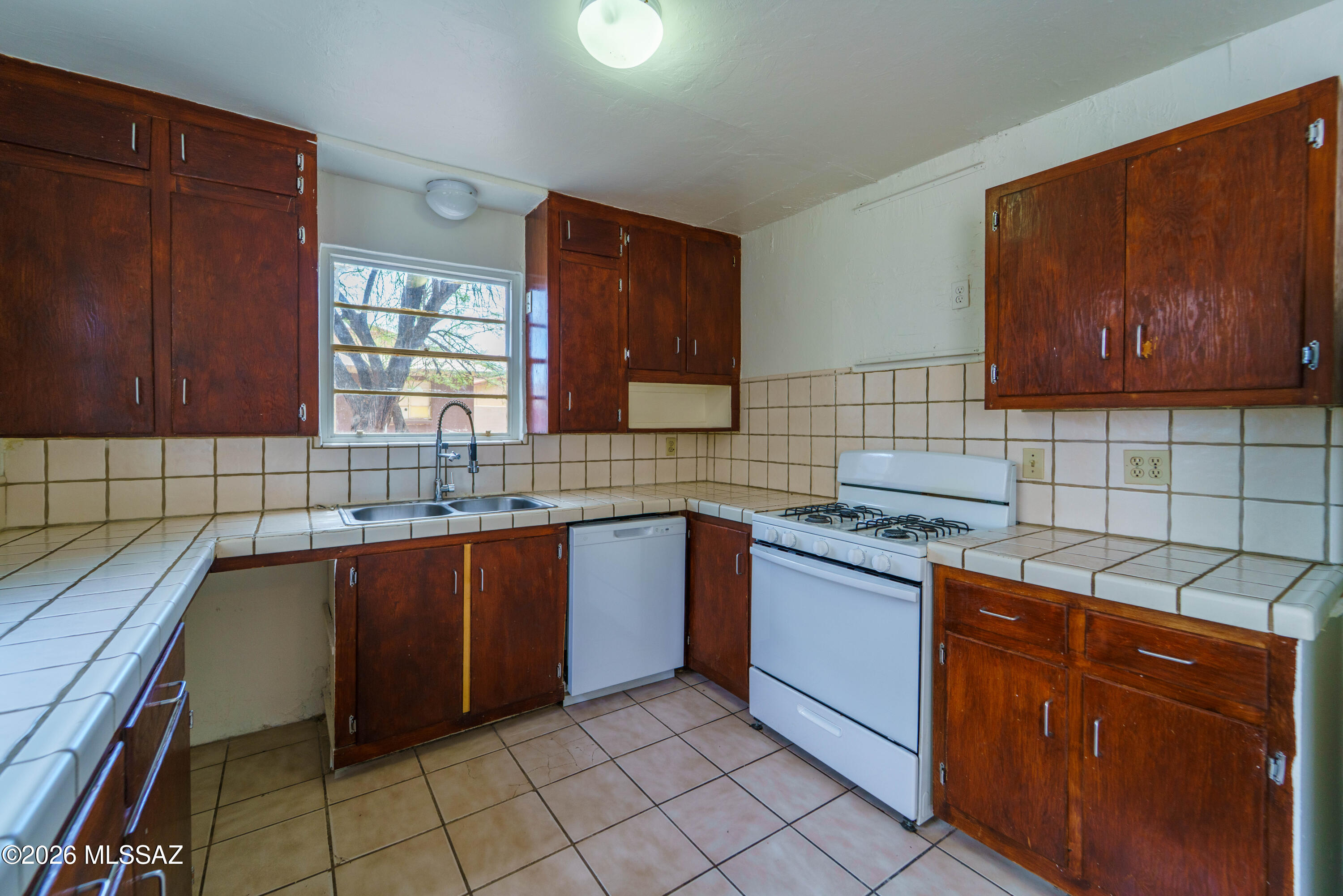 Catalina Poultry Acres NO 1 - Residential