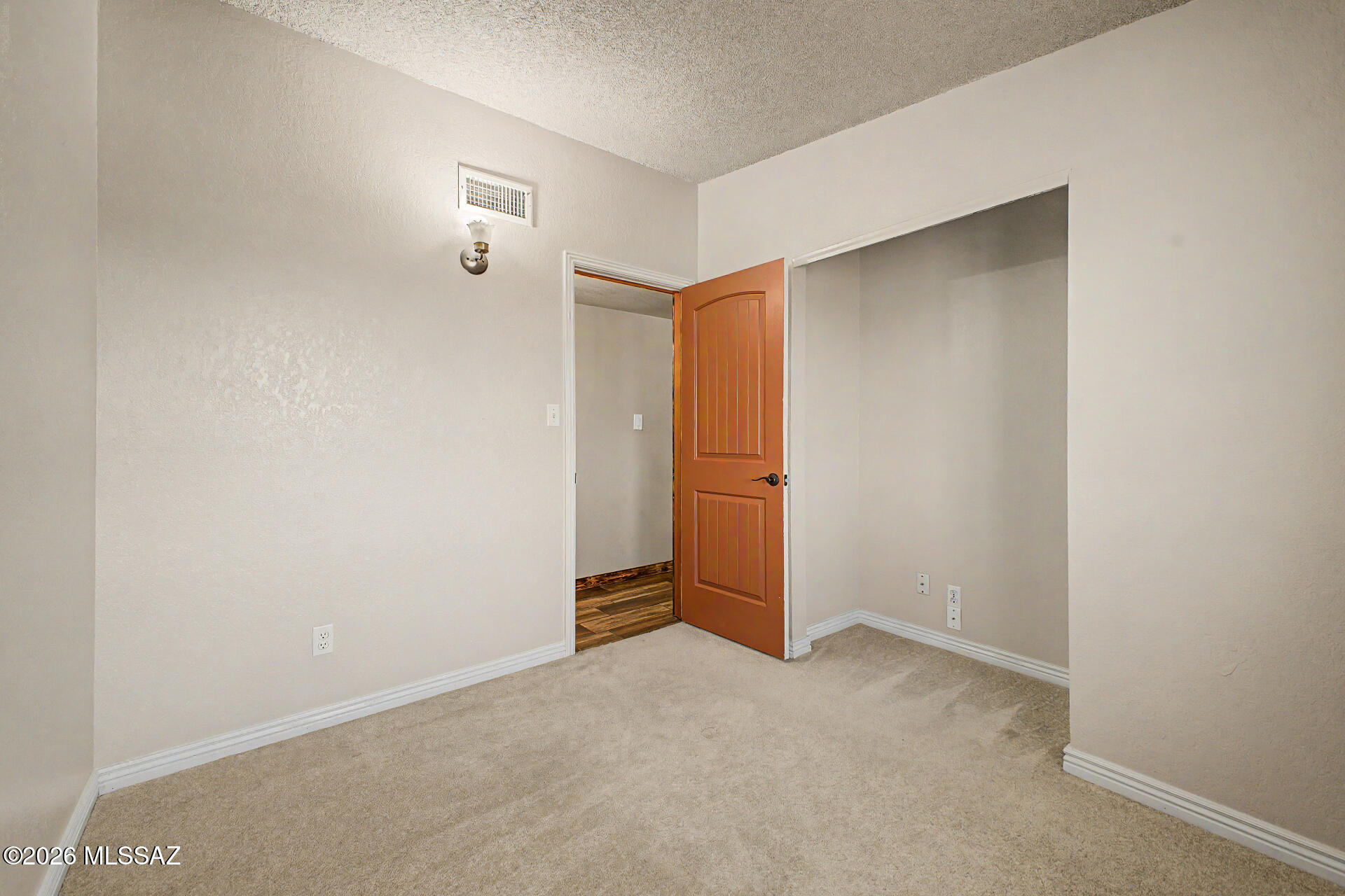 Quail Hollow (1-18) - Residential