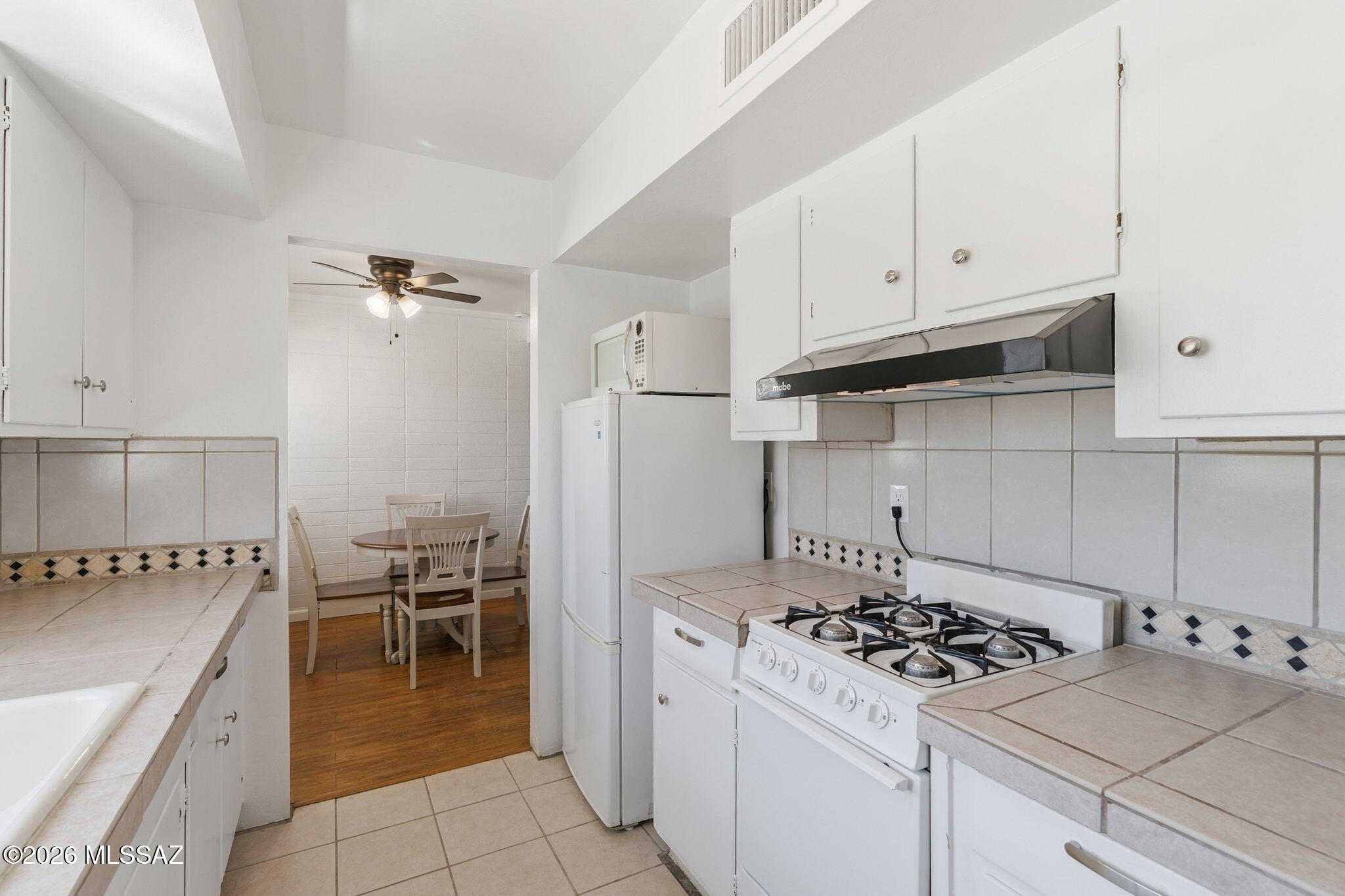 Amherst Club Condos (1-20) - Residential