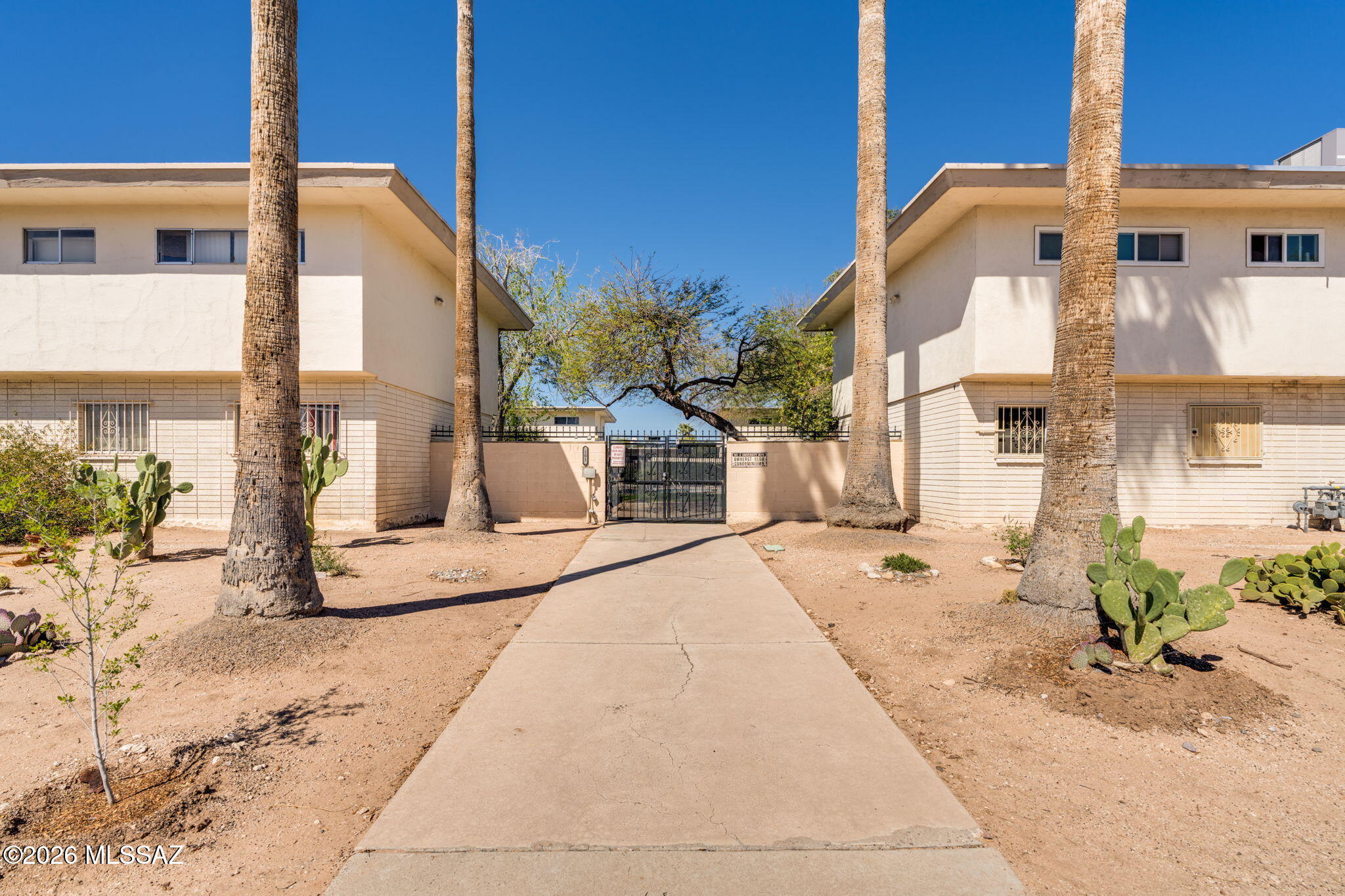 Amherst Club Condos (1-20) - Residential