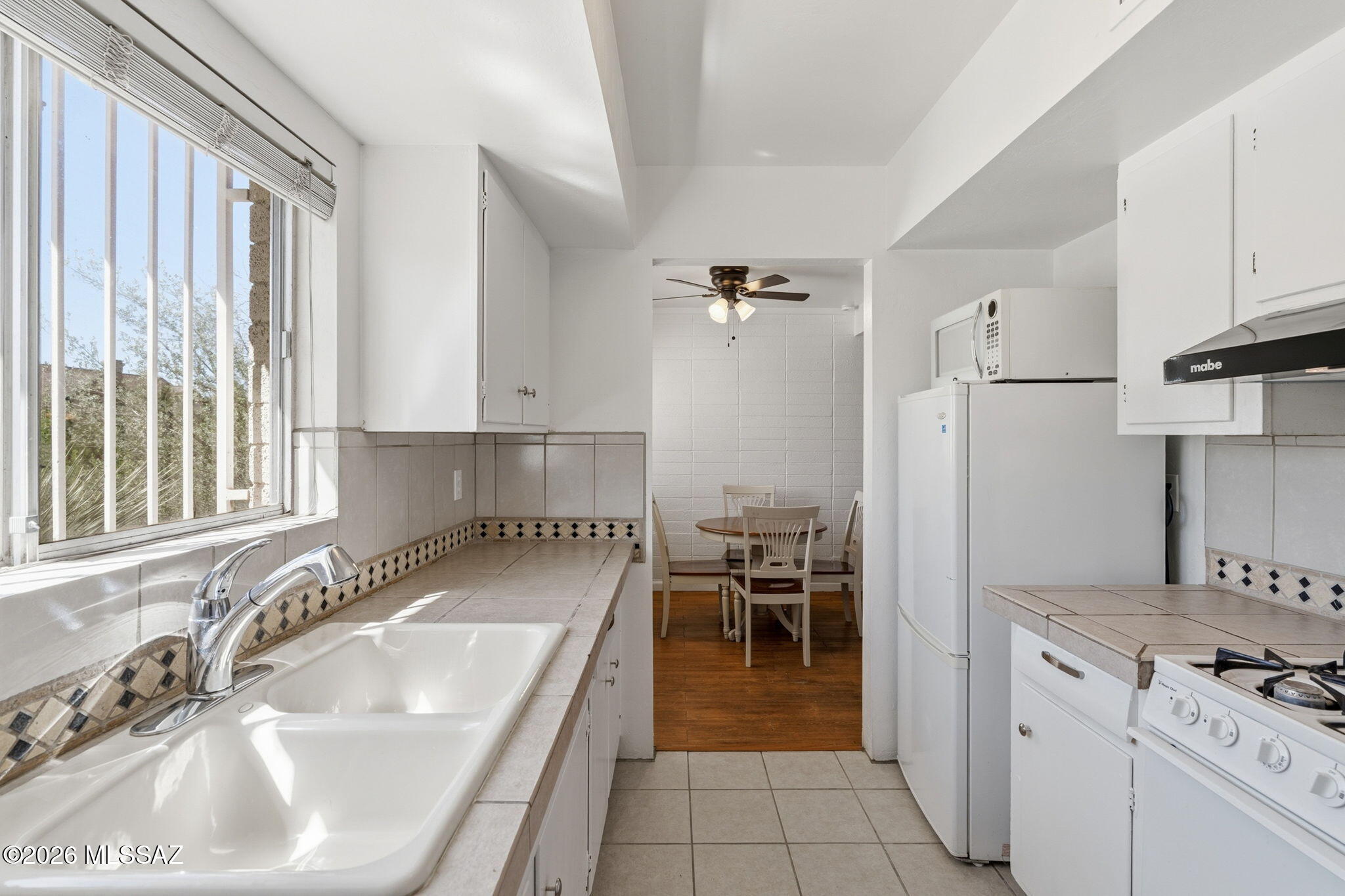 Amherst Club Condos (1-20) - Residential