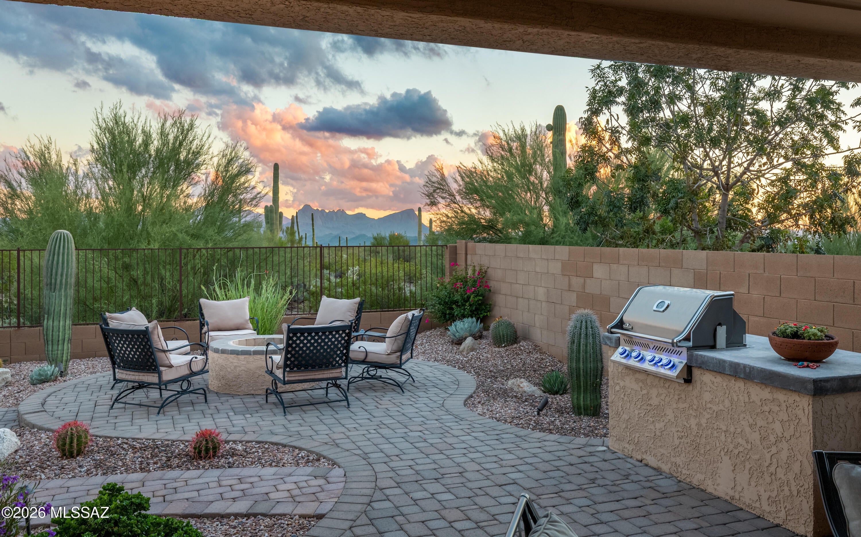 Del Webb At Dove Mountain SQ20131930189 - Residential