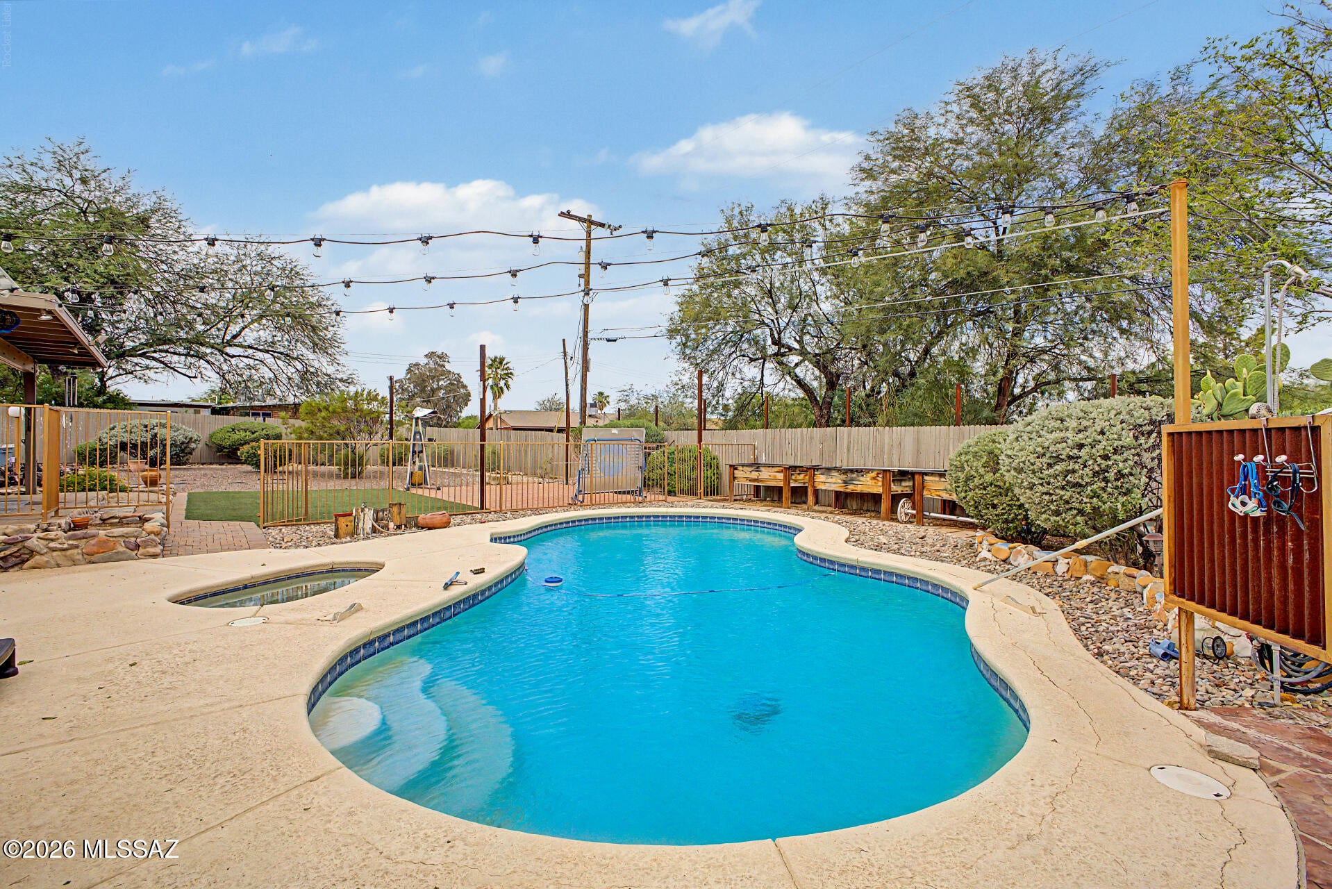 Vista Del Sahuaro - Residential