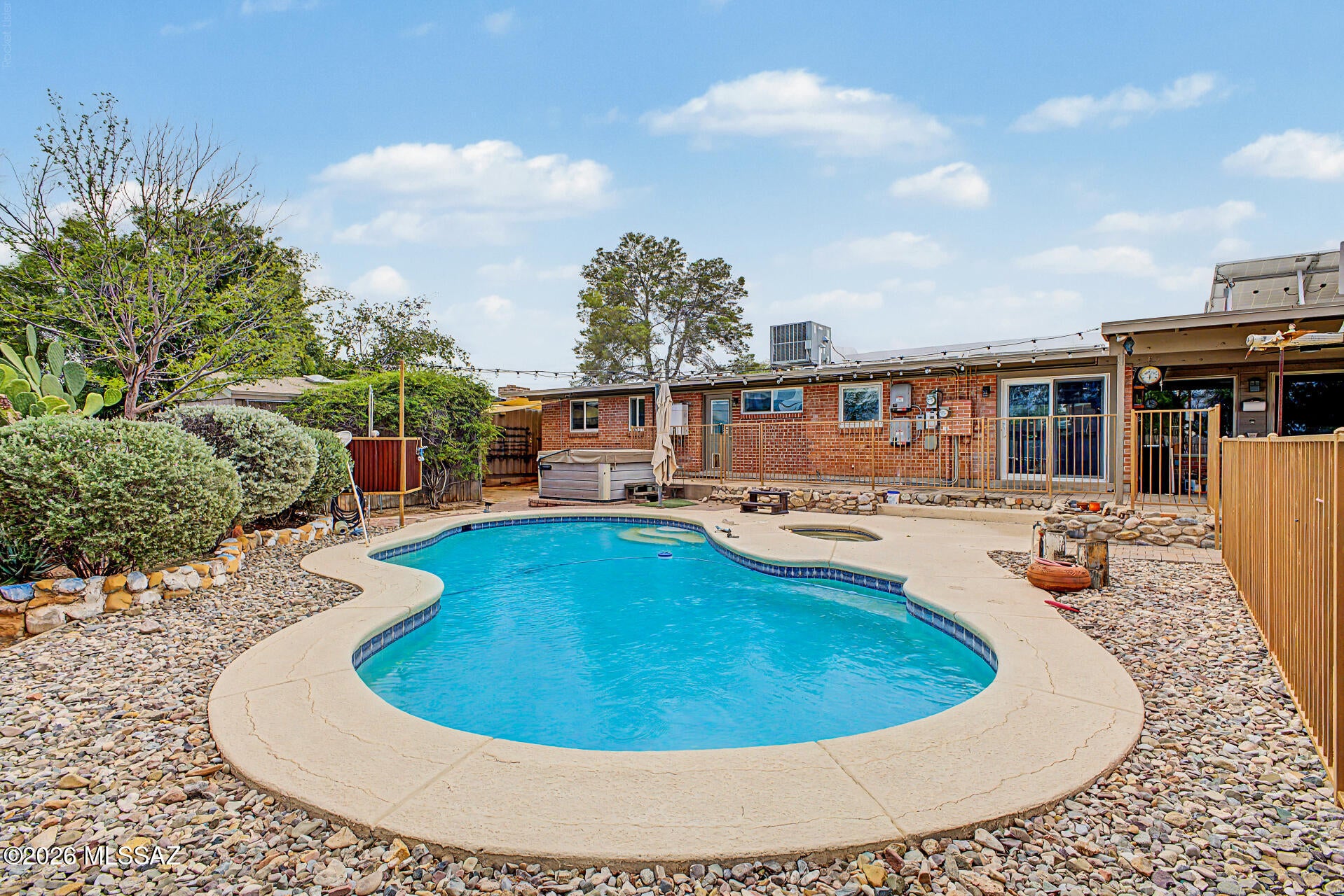 Vista Del Sahuaro - Residential