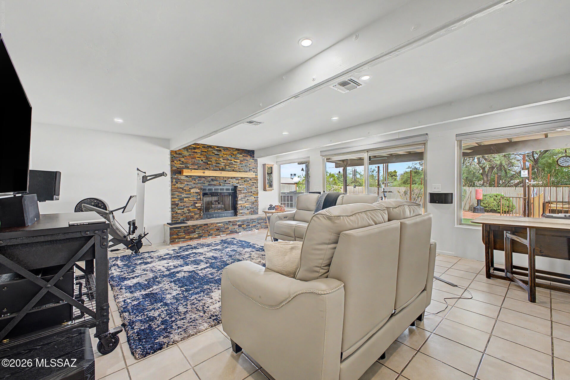Vista Del Sahuaro - Residential