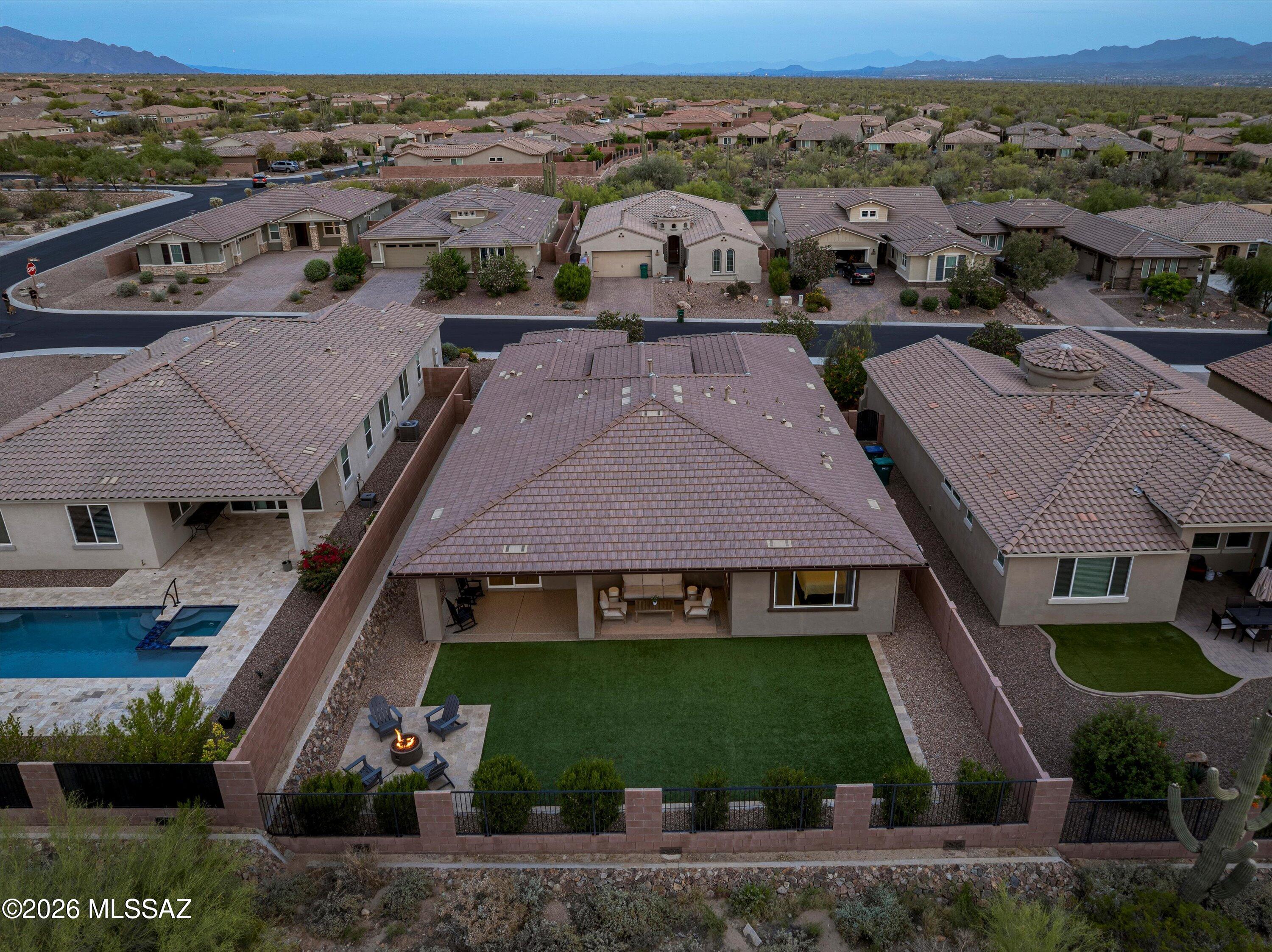 Blue Agave At Dove Mountain - Residential