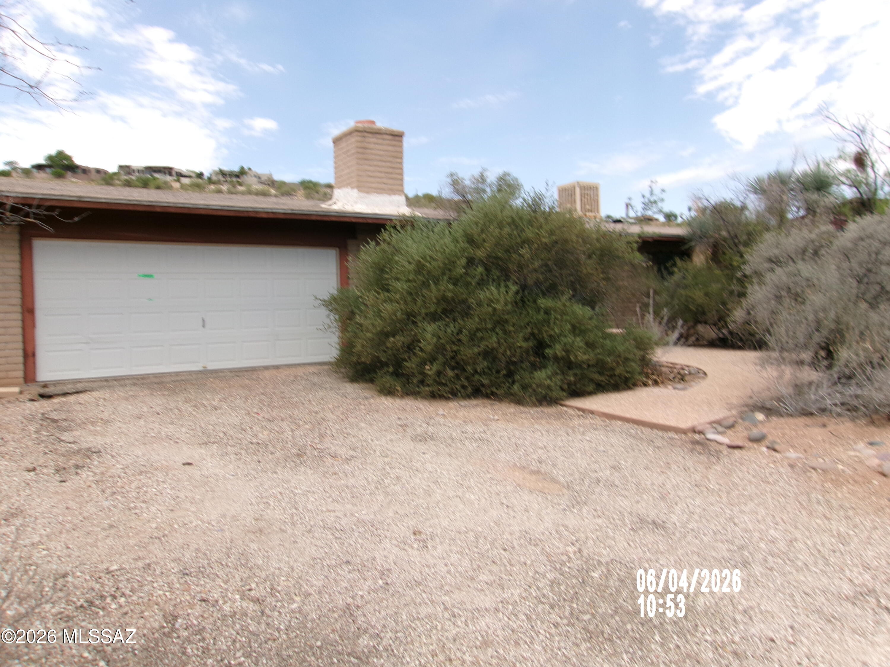 !INVESTOR/CONTRACTOR! SPECIAL!  Sought after location on a half acre lot in District 16!   However, this a 100% full rehab/remodel property!  Great potential for the party who can bring this property up to par to its full potential.  It's slump block construction, a 3/2 floor plan and needs everything!   Take a look and have a go at it!