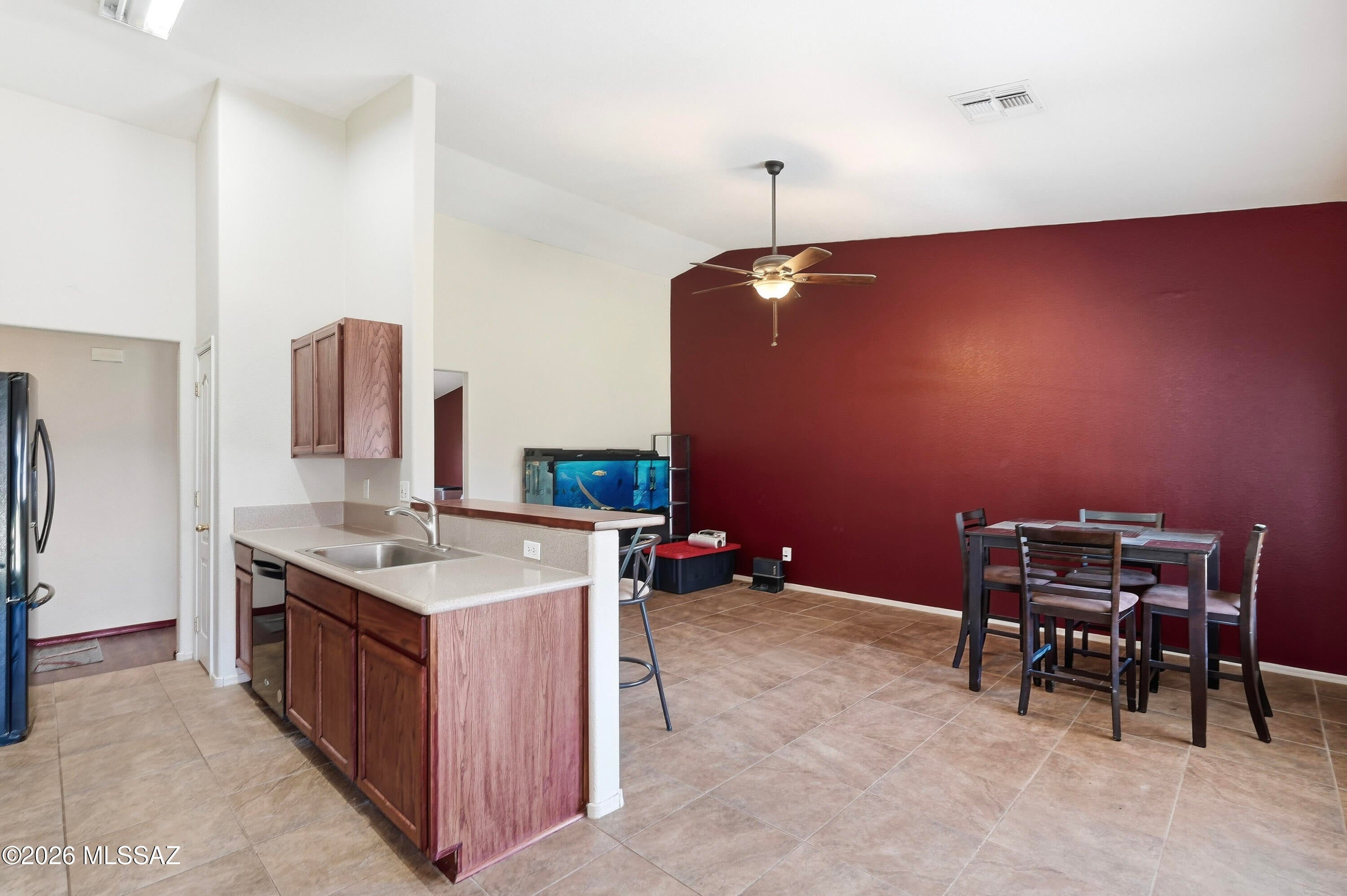 Silver Moon (1-101) - Residential