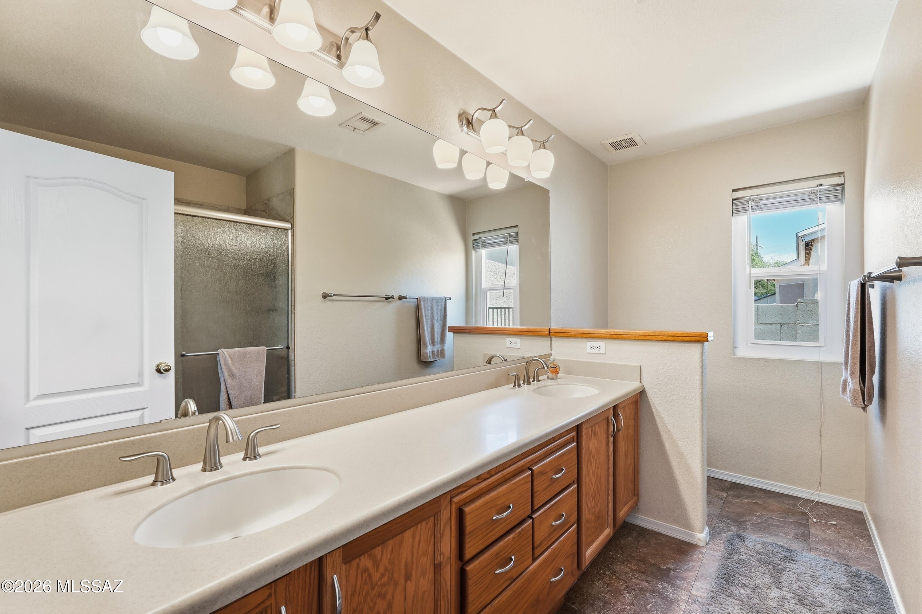 Silver Moon (1-101) - Residential
