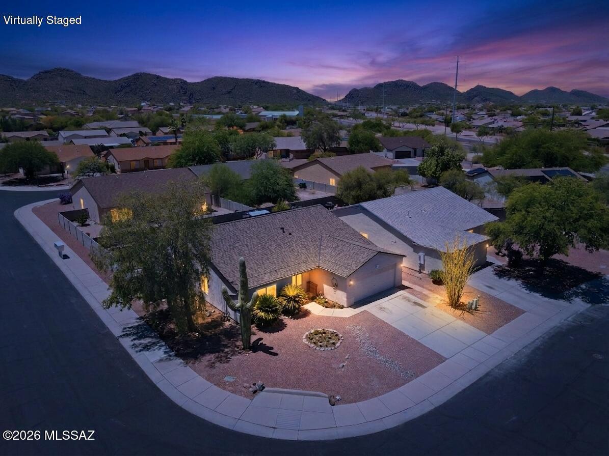 Silver Moon (1-101) - Residential