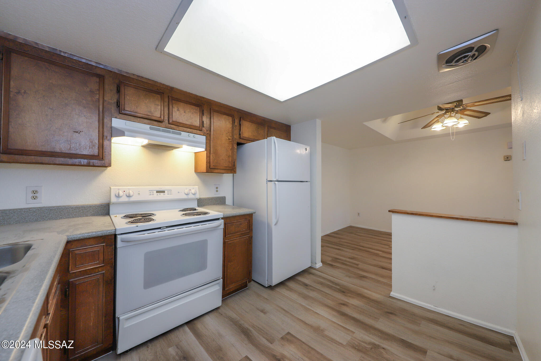 Las Casas Bellas Condo (1-44) - Residential Lease