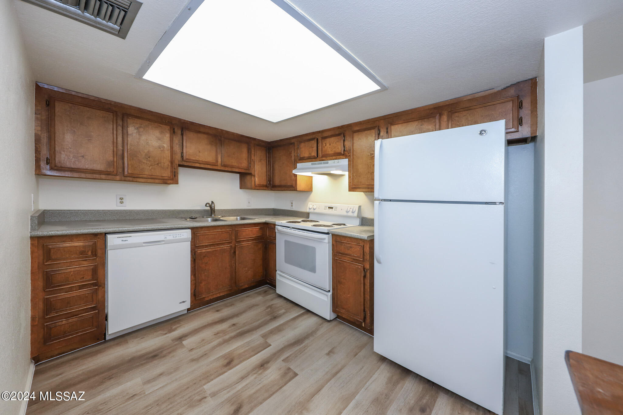 Las Casas Bellas Condo (1-44) - Residential Lease