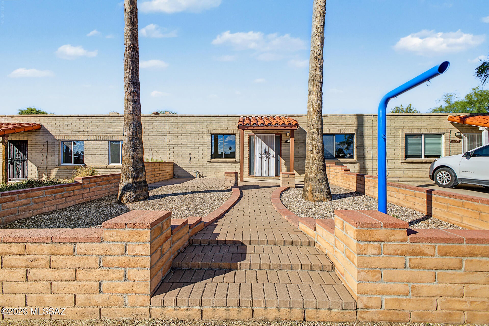 Seller to accept or counter offers between $215,000 - $225,000. A 2 bedroom, 1 bath home on Tucson's east side. Solid, clean and move-in ready, with light updates throughout and plenty of room to make it your own. Single-level layout with a fenced backyard and off-street parking. Minutes from Davis-Monthan Air Force Base, with Saguaro National Park East and the Rincon Mountains close by for hiking and weekend trails. Quick access to Golf Links, shopping, dining and schools. A great fit for a first-time buyer, a military family, or an investor looking for a dependable rental in an established neighborhood.