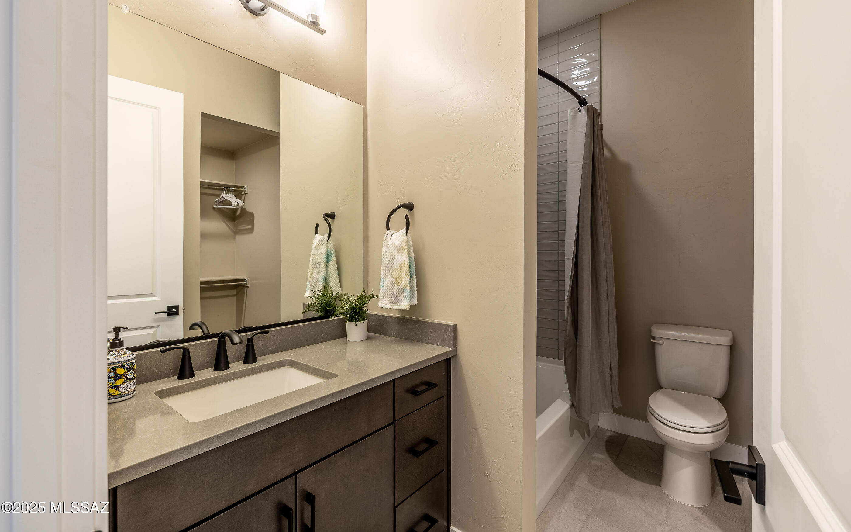 Boulder Bridge Pass III At Dove Mountain SQ20143000307 - Residential Lease