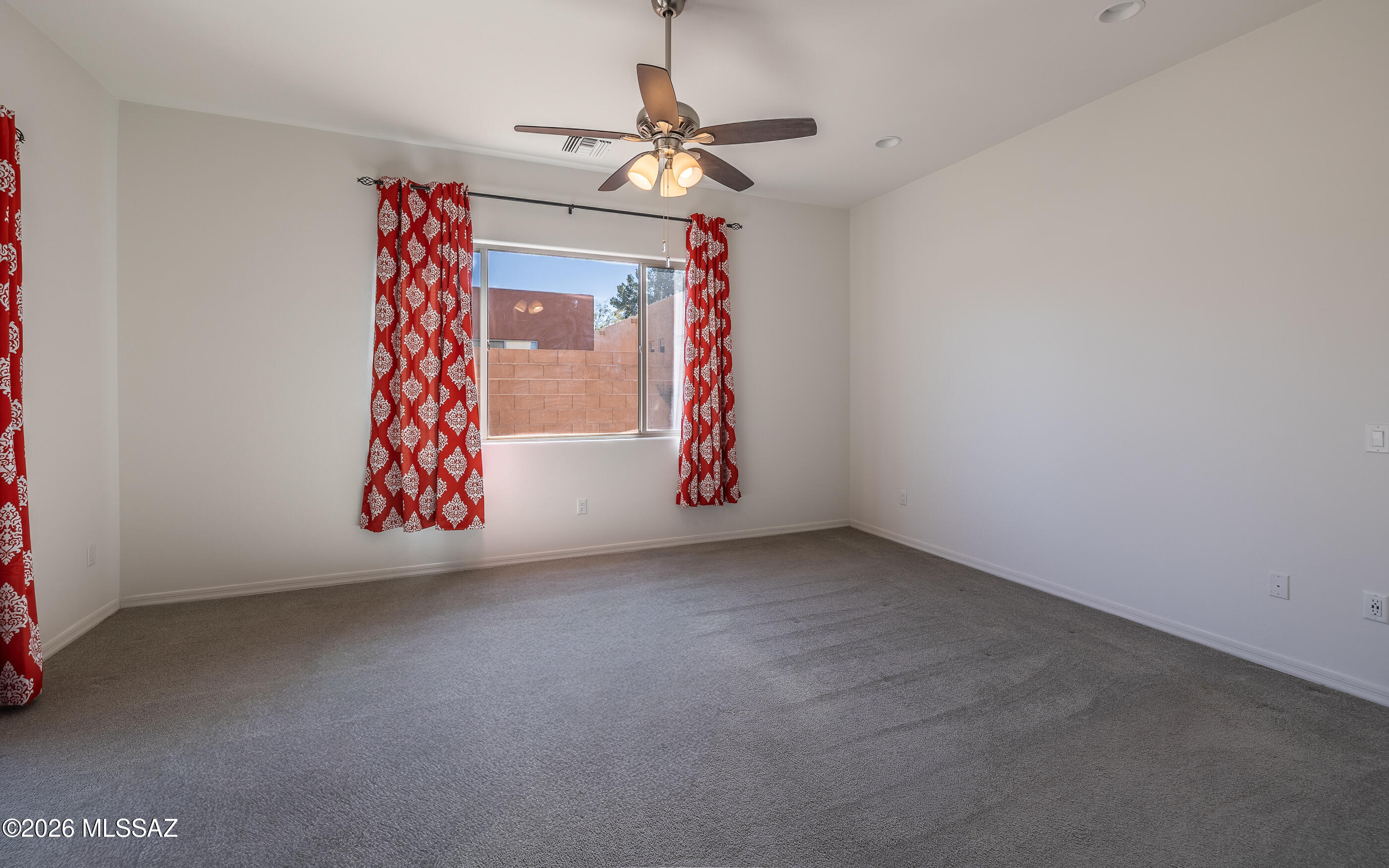 The Schoolyard SQ20152590529 - Residential