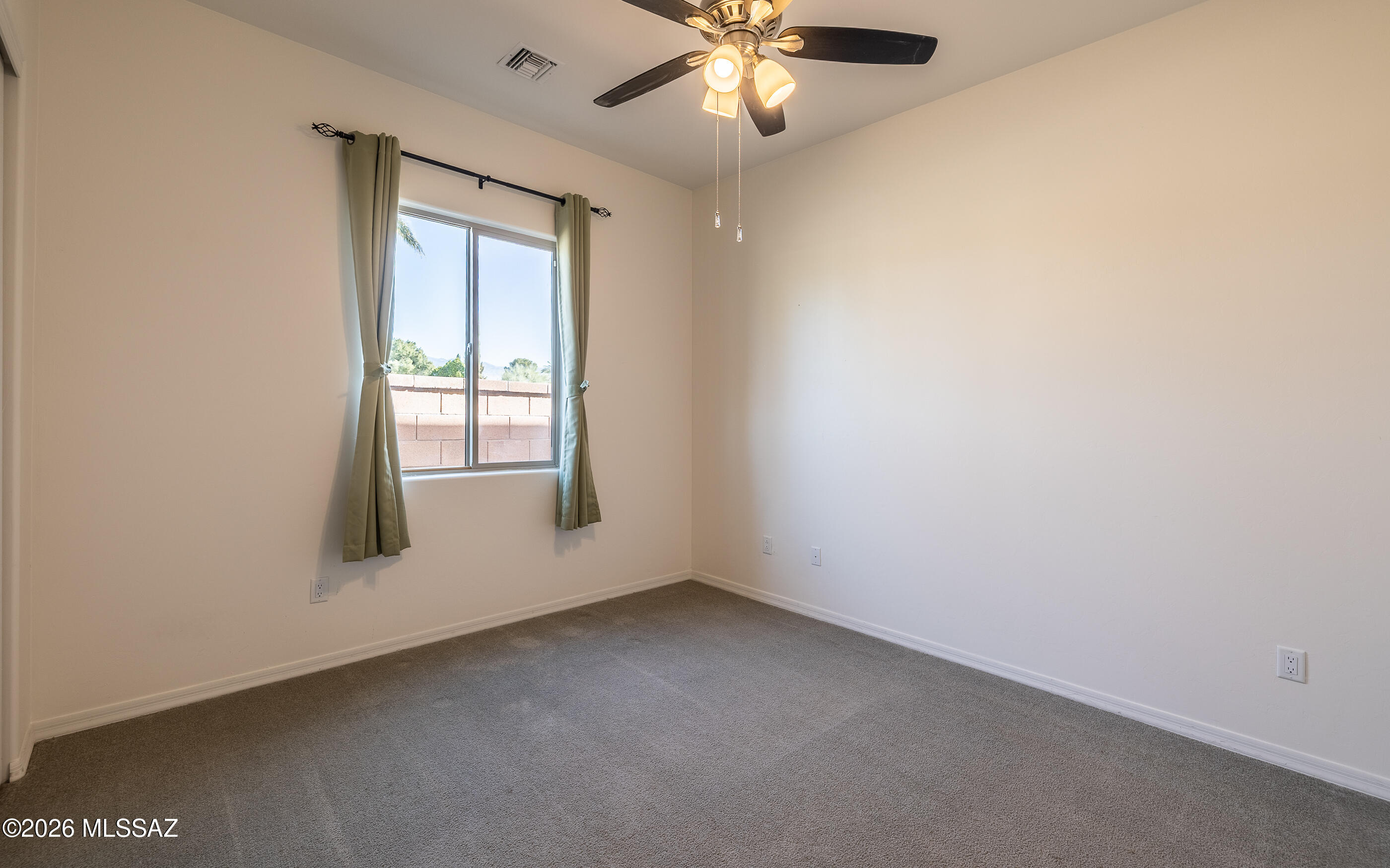 The Schoolyard SQ20152590529 - Residential