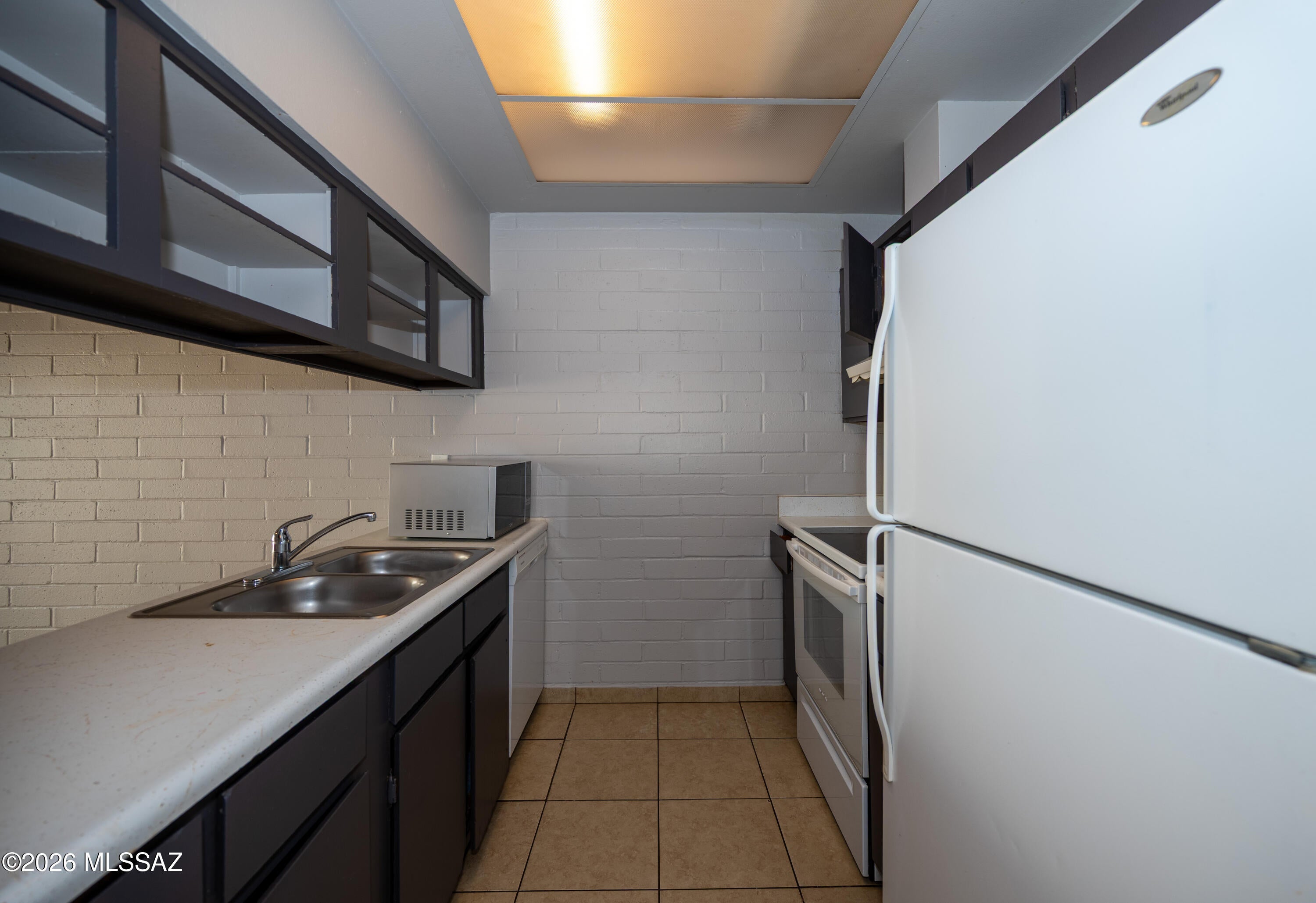 Vista Del Prado NO. 5 (1-72) - Residential Lease