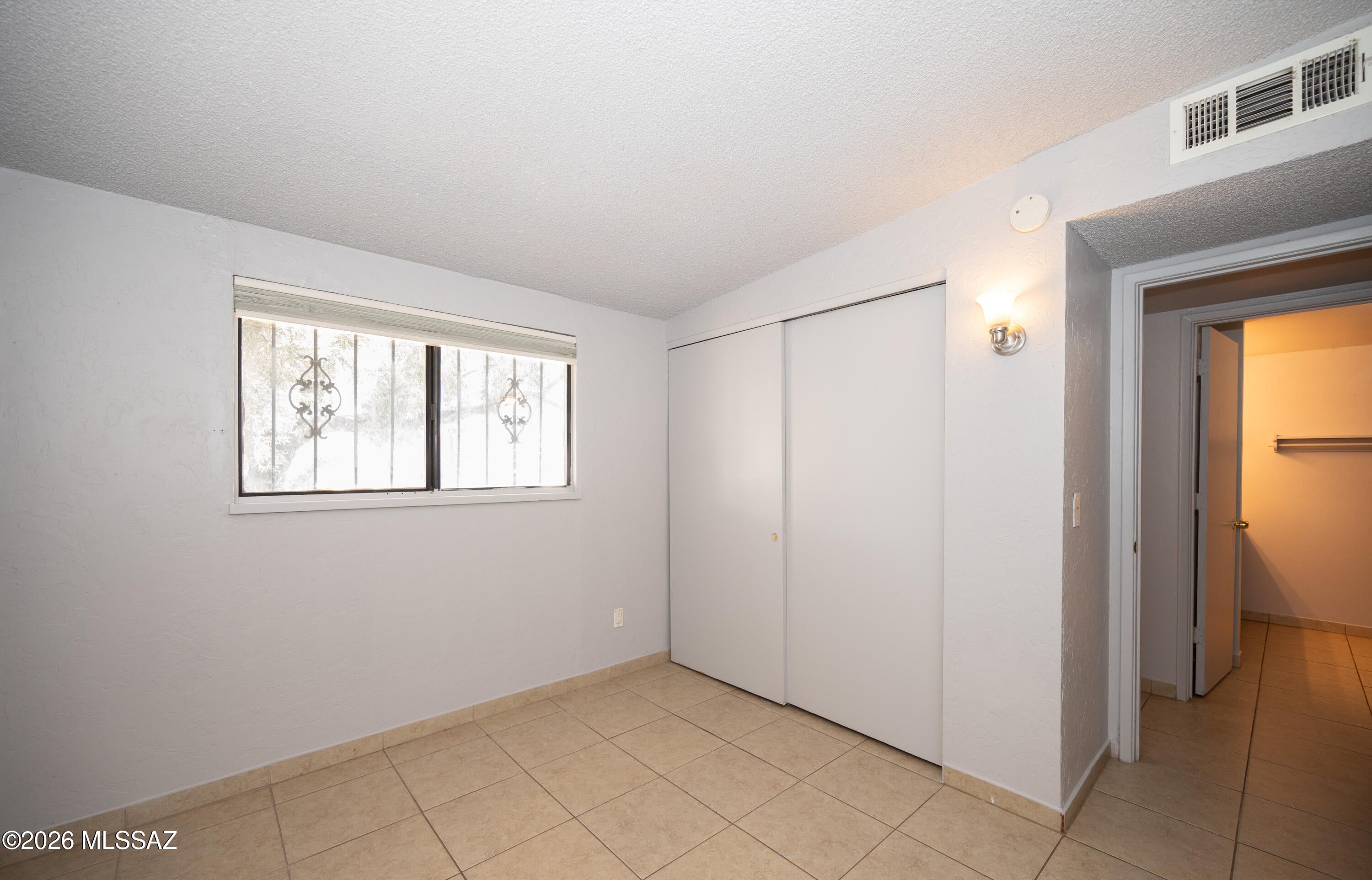 Vista Del Prado NO. 5 (1-72) - Residential Lease