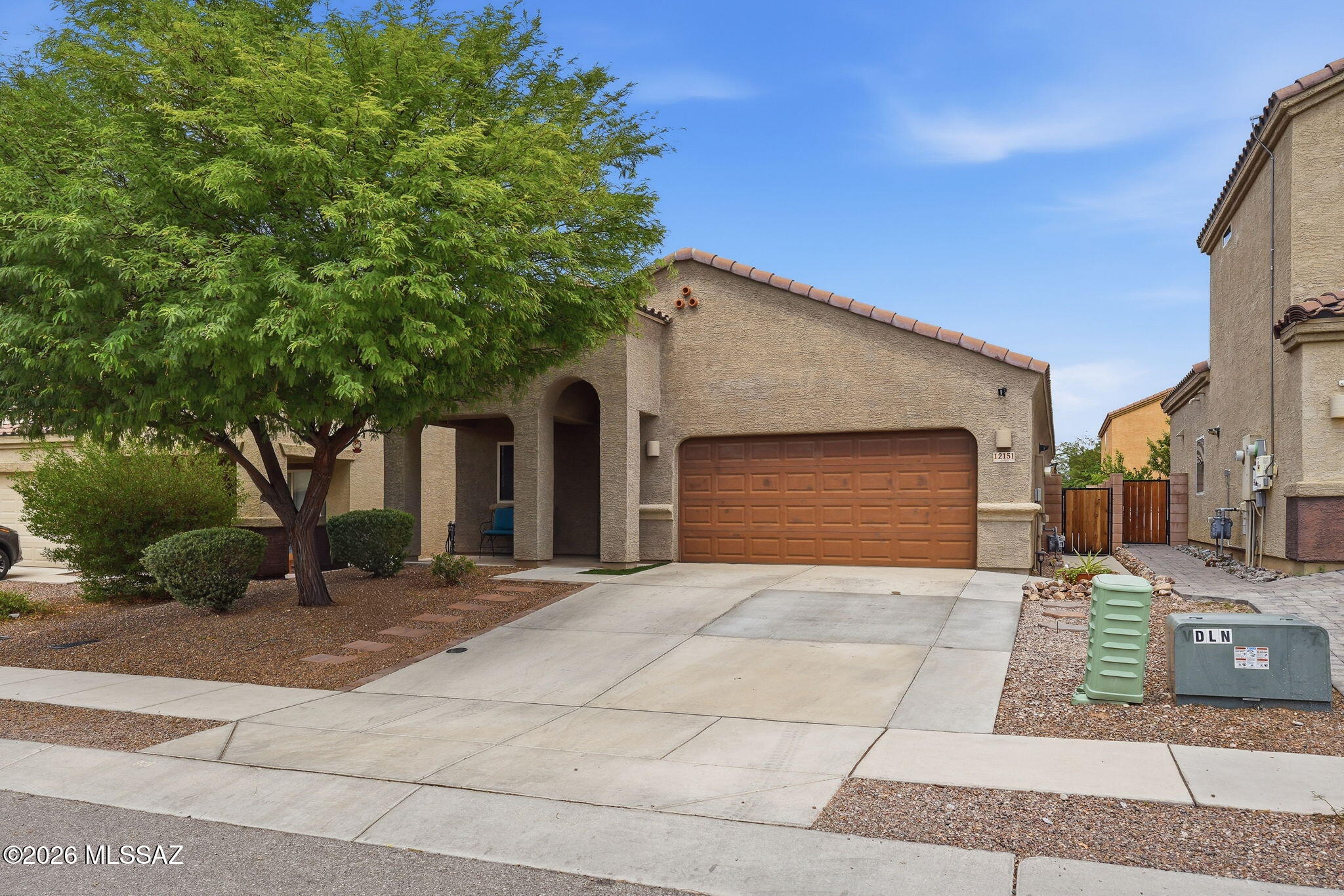 Vista Del Lago Norte SQ20140780198 - Residential