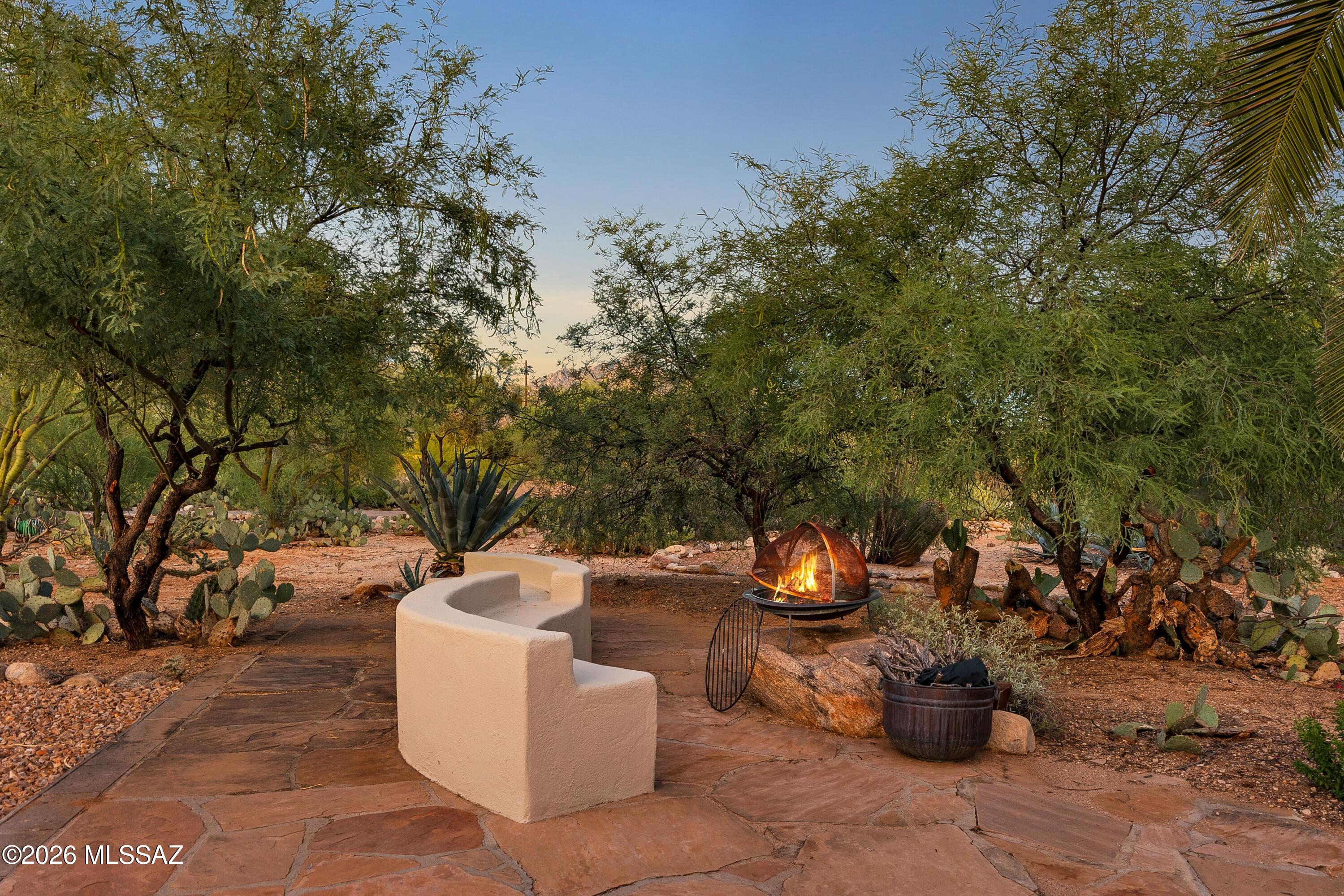 Casas Adobes Addition - Residential