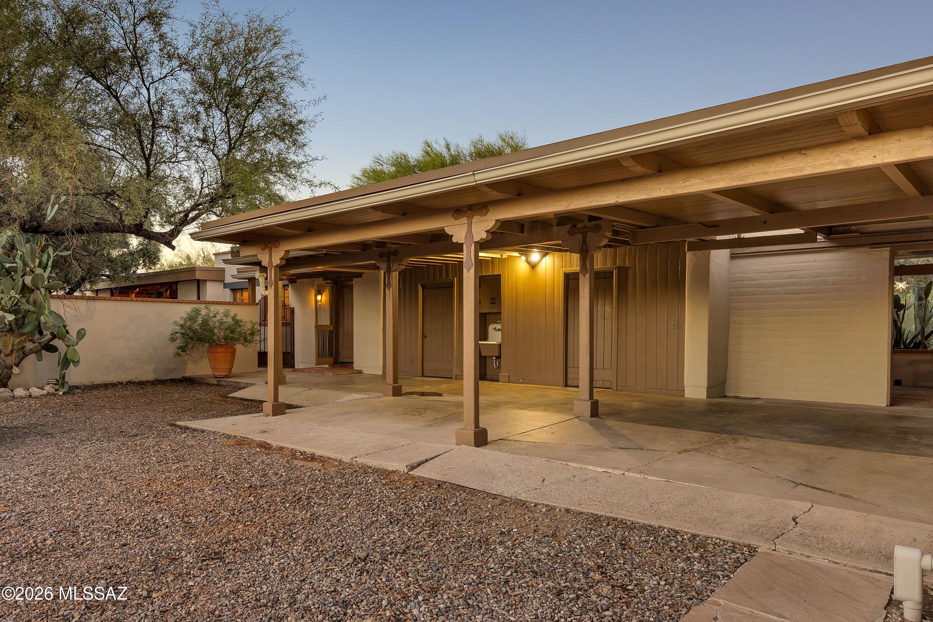 Casas Adobes Addition - Residential