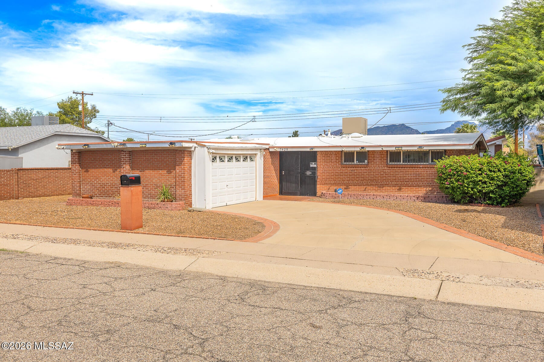 Longview Estates (108-193) - Residential