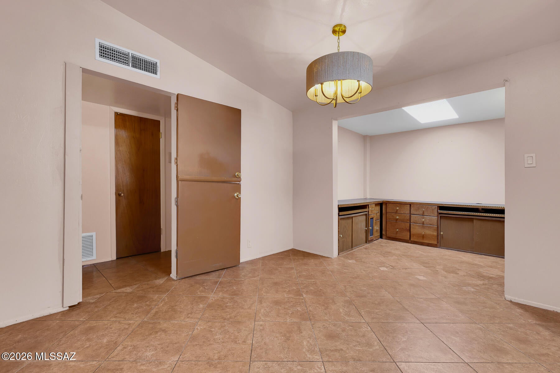 Longview Estates (108-193) - Residential