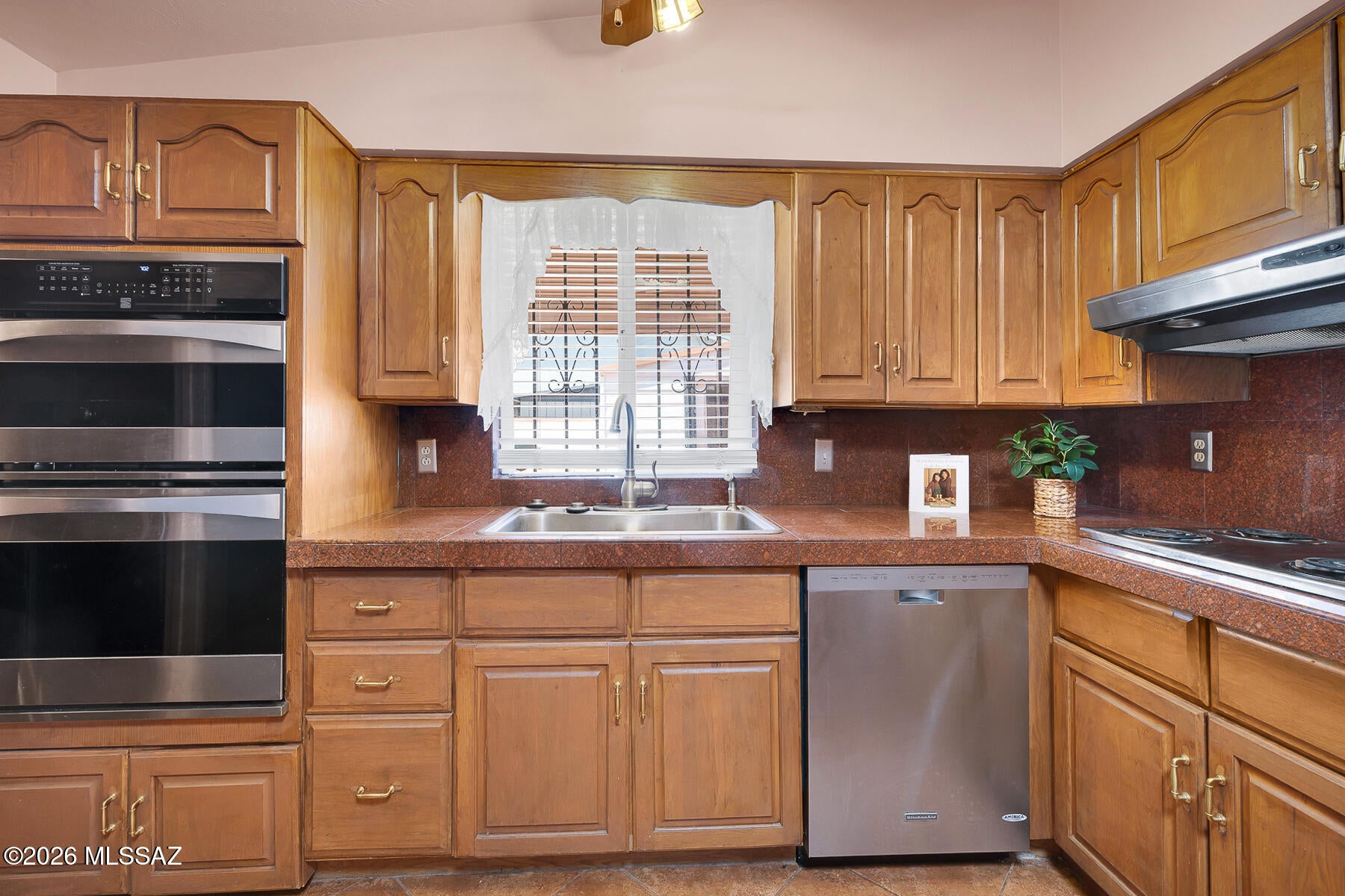 Longview Estates (108-193) - Residential