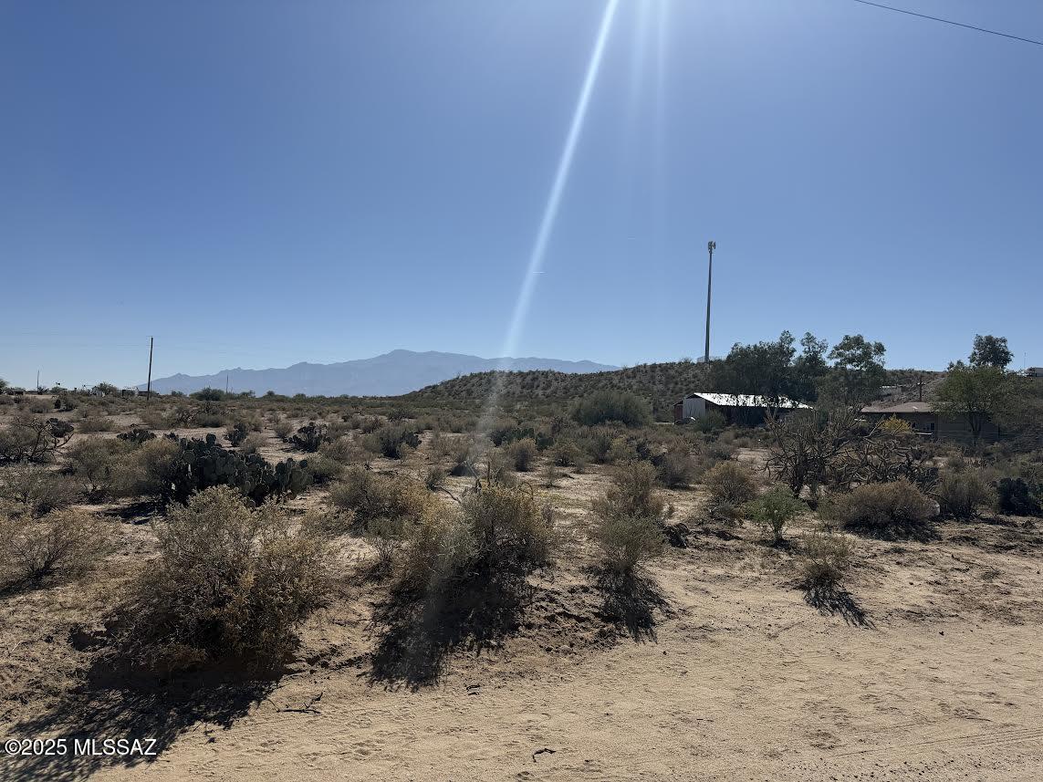 This a beautiful spot with great views- come take a look and enjoy the quiet life!
