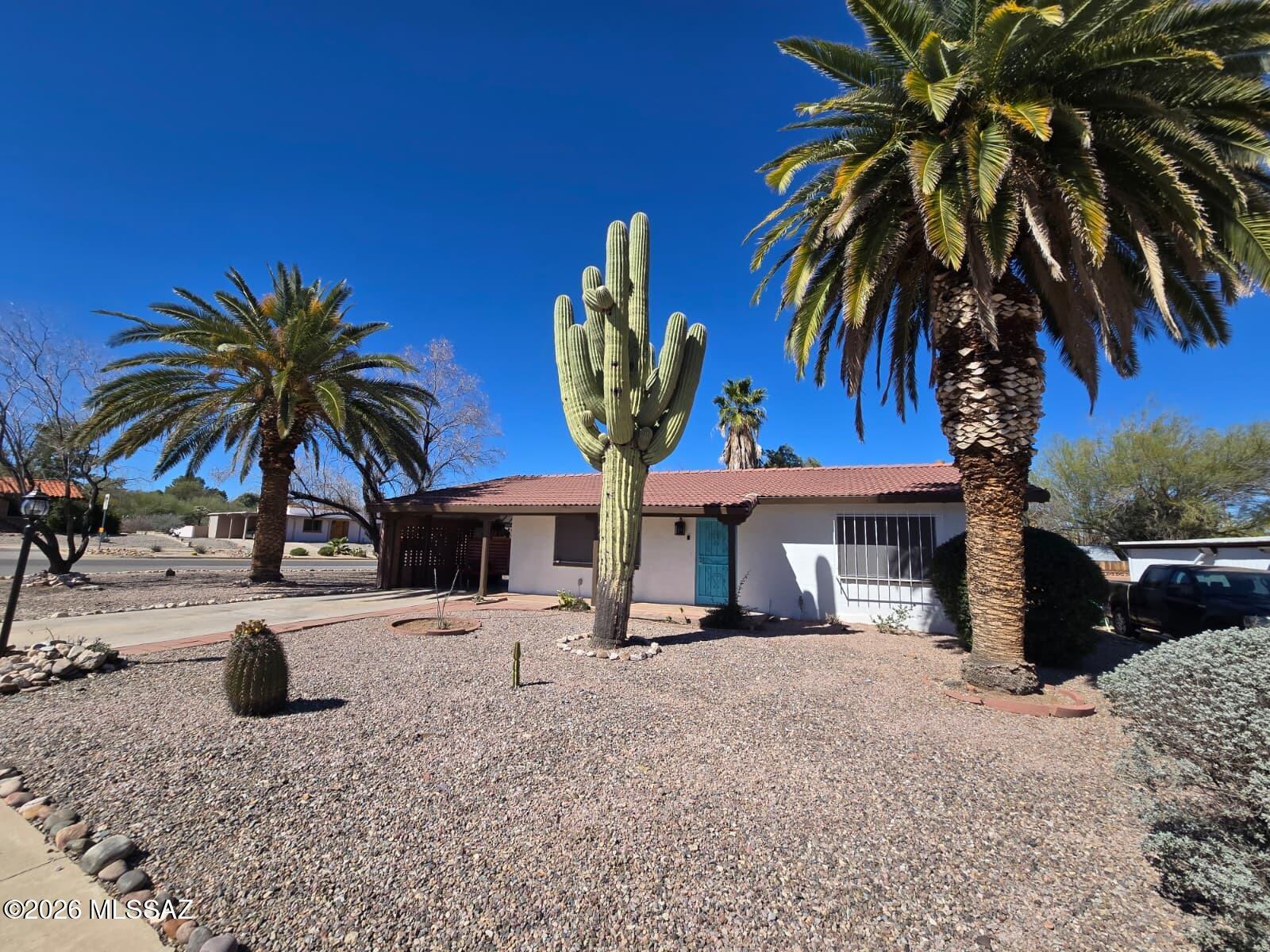 Located in a desirable 55+ Green Valley community, this home offers a fantastic opportunity to add a few personal upgrades and create a truly turnkey retreat. The property features a beautiful backyard with plenty of space--perfect for relaxing, entertaining, or enjoying Arizona's outdoor lifestyle. 
Freshly updated corner-lot home featuring new exterior paint, replaced interior doors and doorknobs, and popcorn ceiling removal for a clean, modern look.
