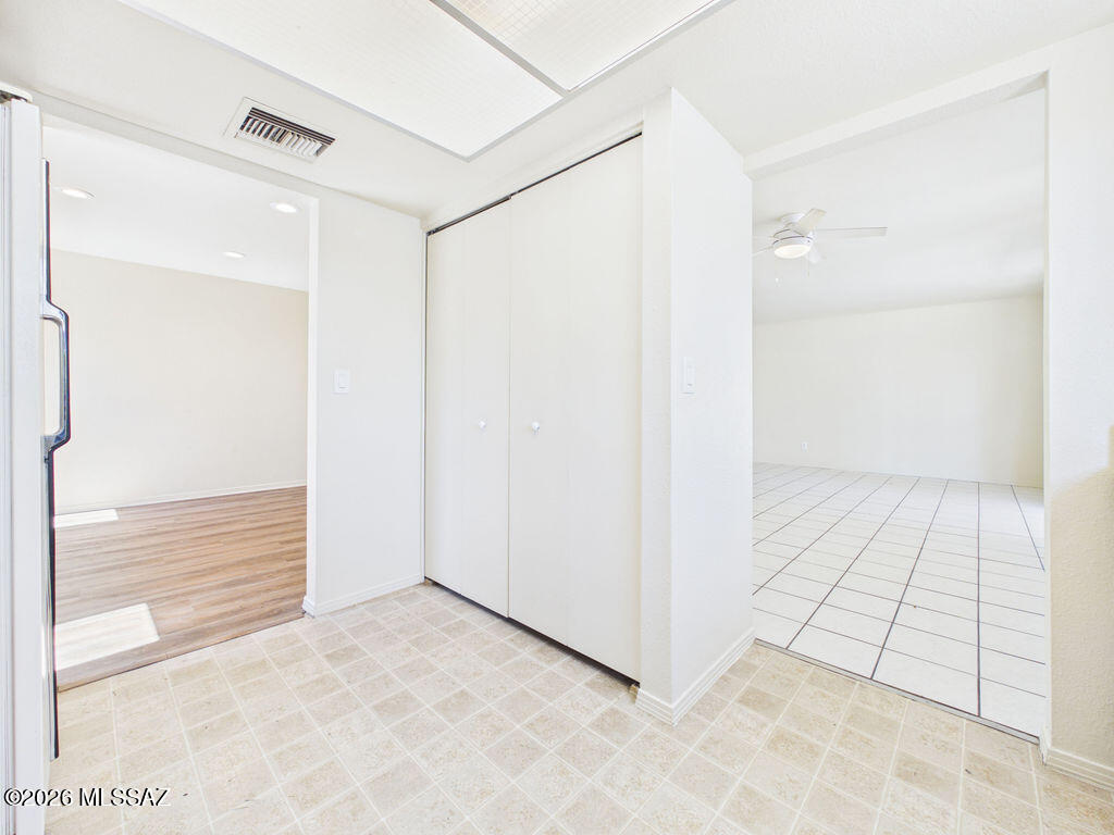Paseo Vista (1-234) - Residential
