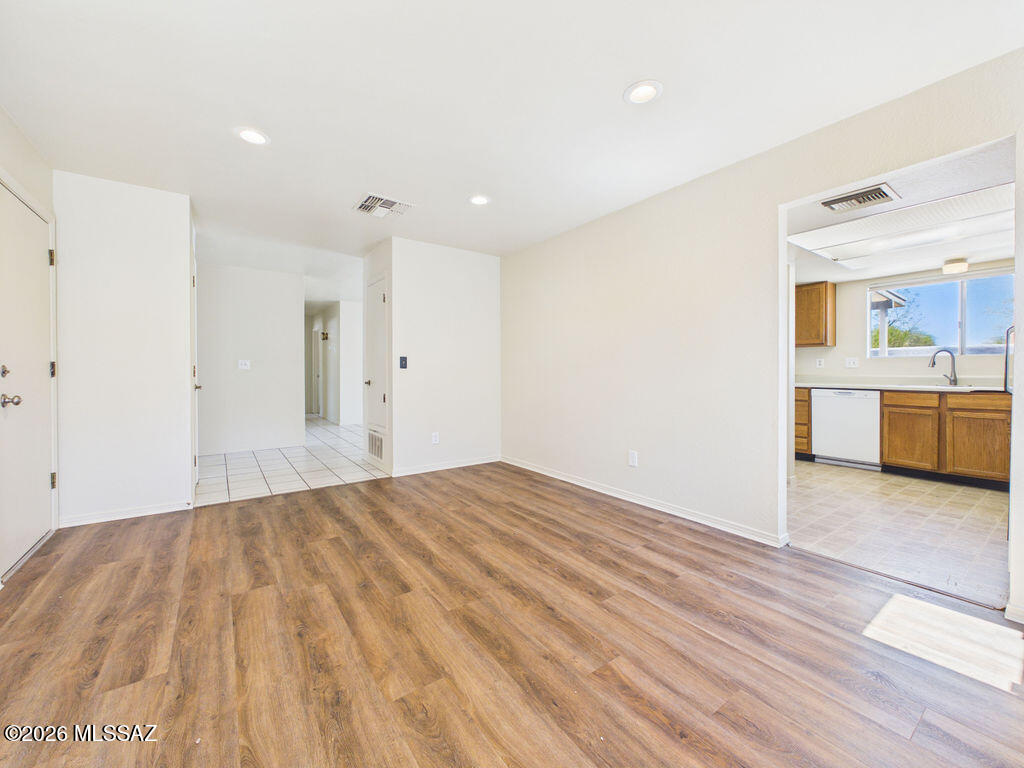 Paseo Vista (1-234) - Residential