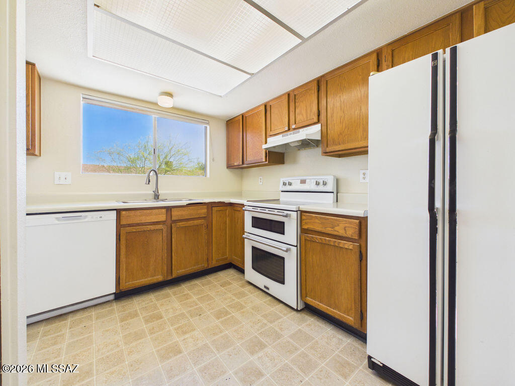 Paseo Vista (1-234) - Residential