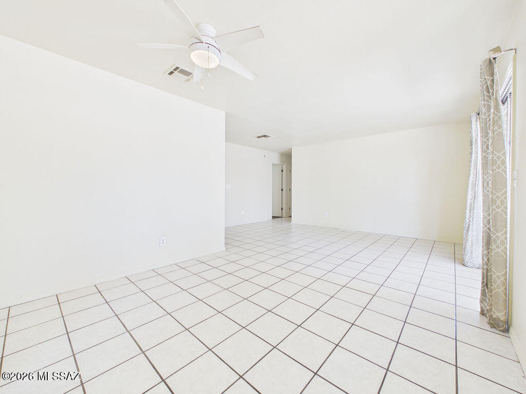 Paseo Vista (1-234) - Residential