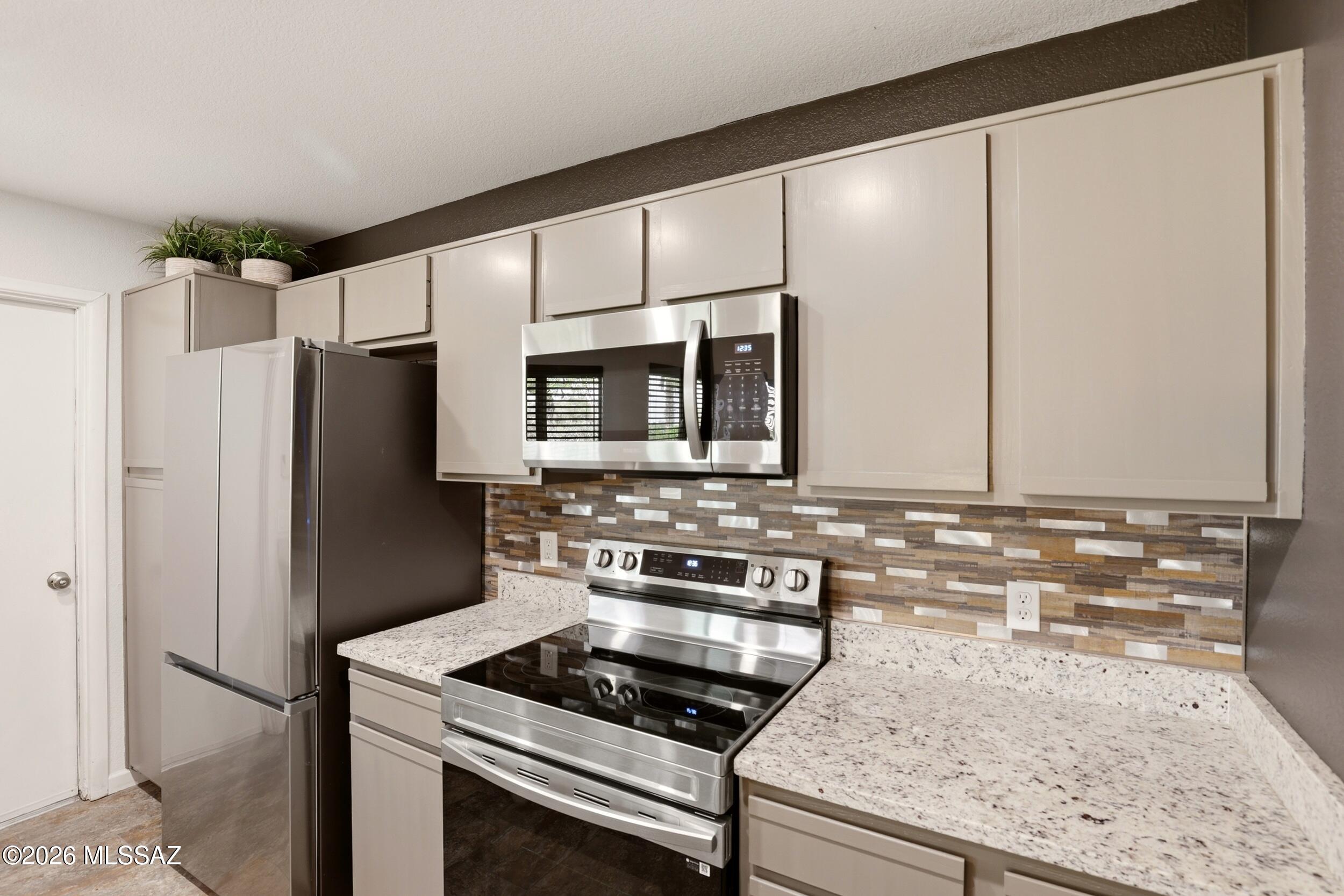 Macalester Park (1-142) - Residential