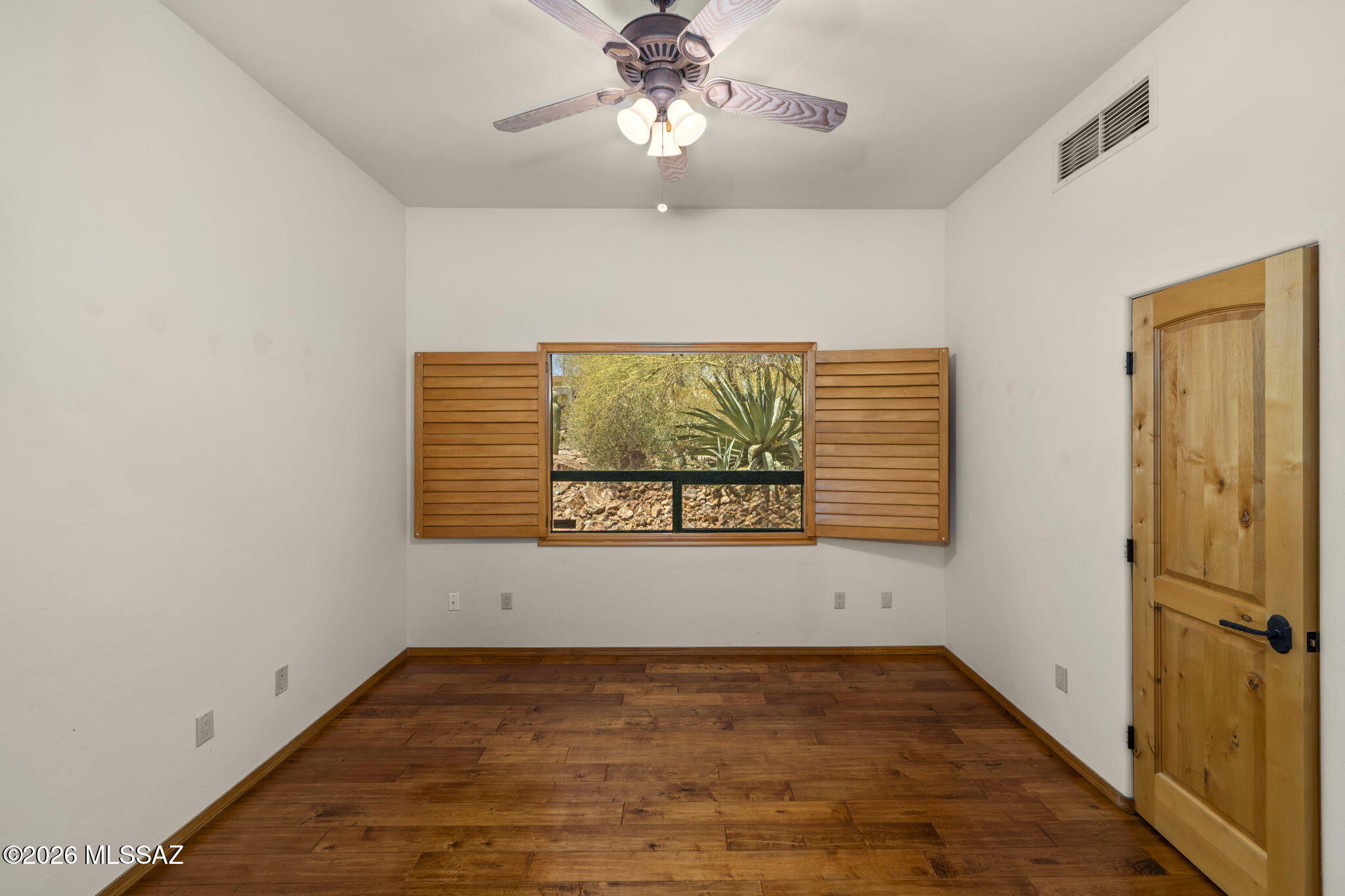 Los Arroyos Del Oeste (1-84) - Residential